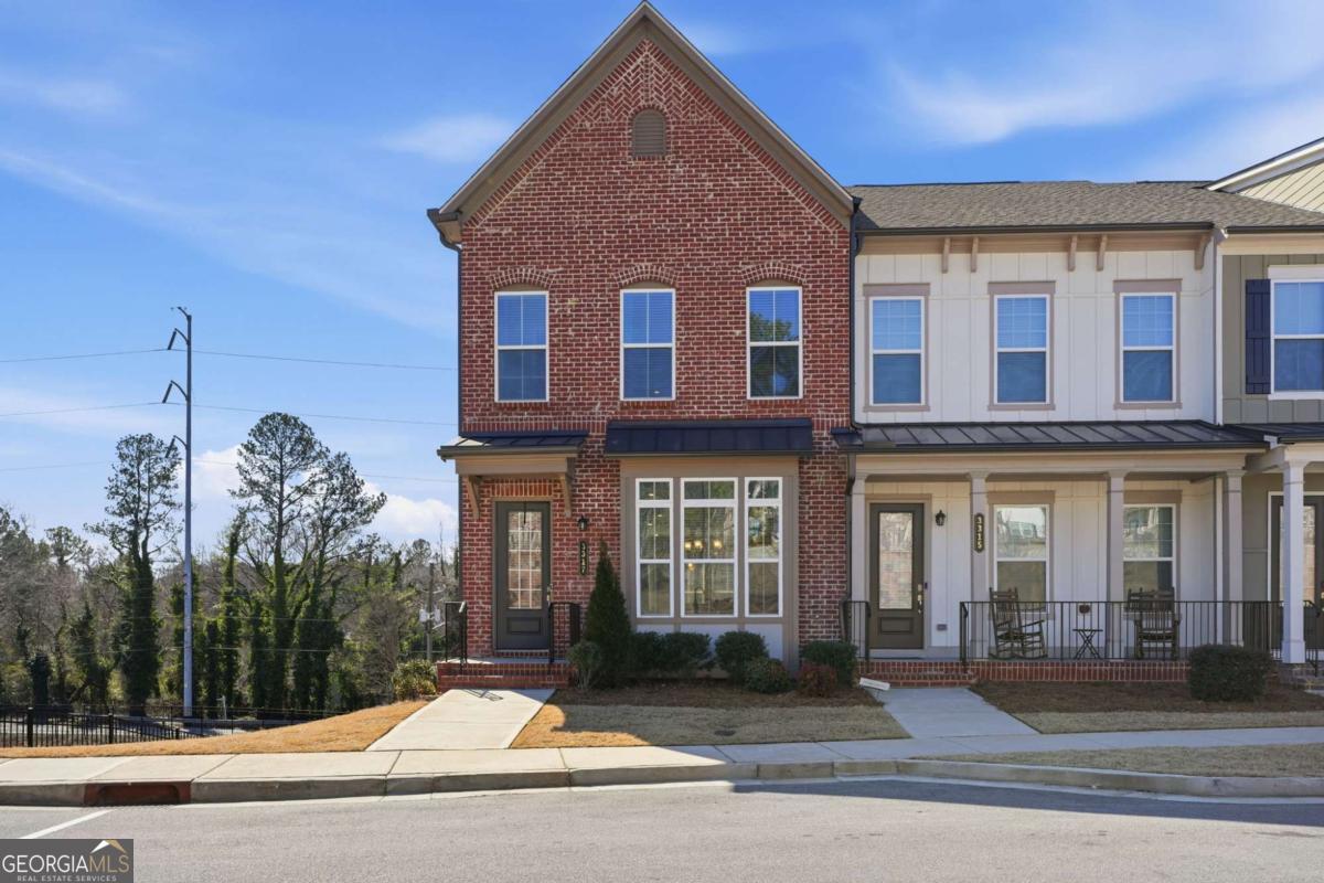 3317 Park Pointe Cir — photo