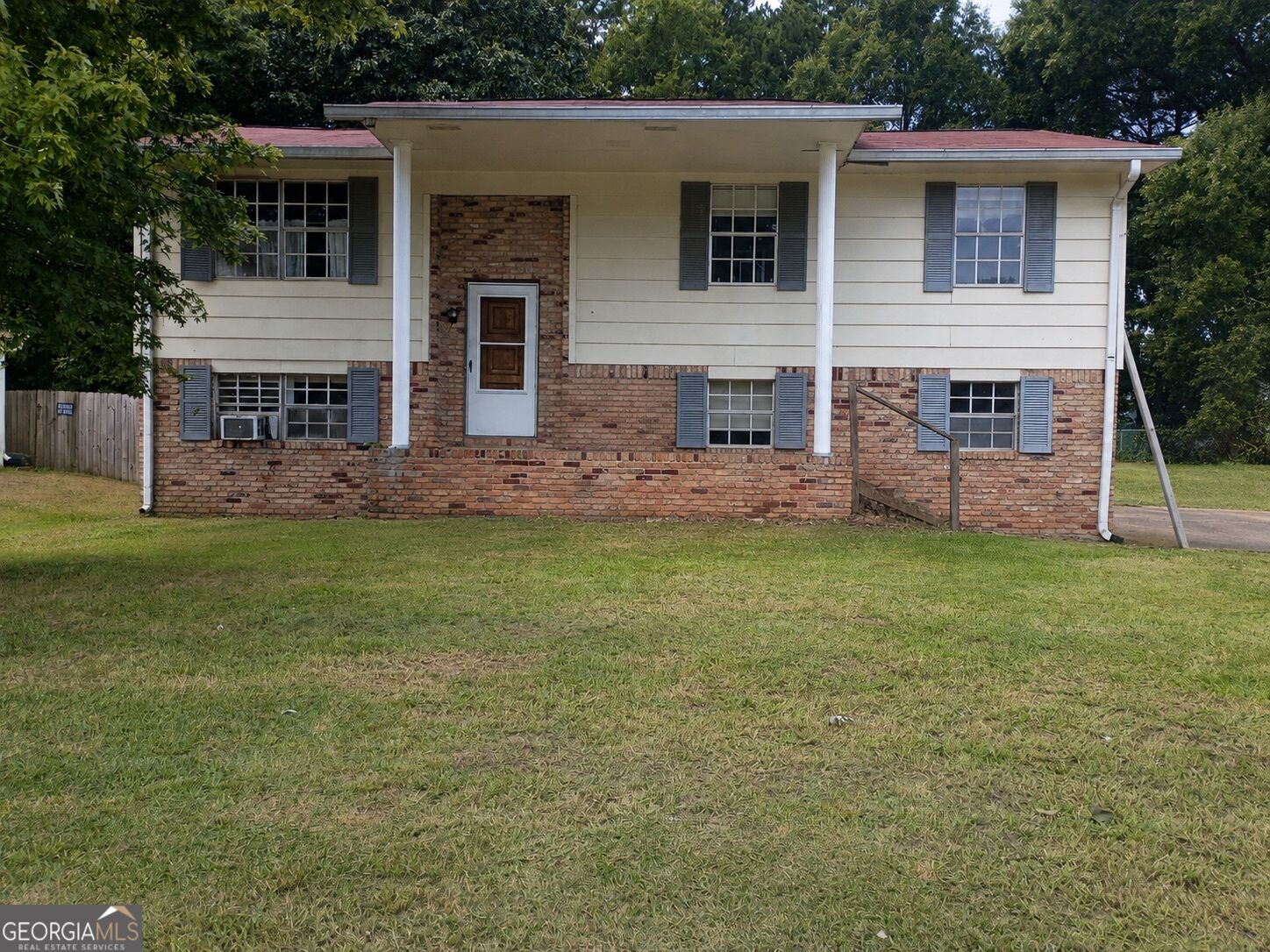 141 Caldwell Dr — photo