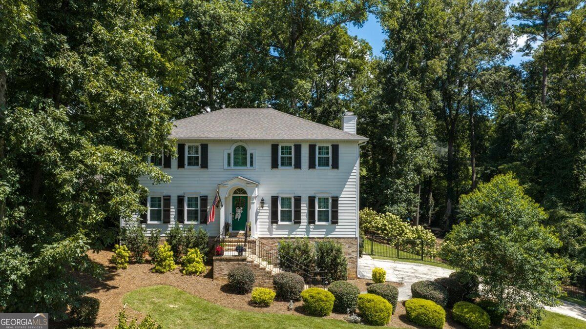 1145 Saint Andrews Dr — photo