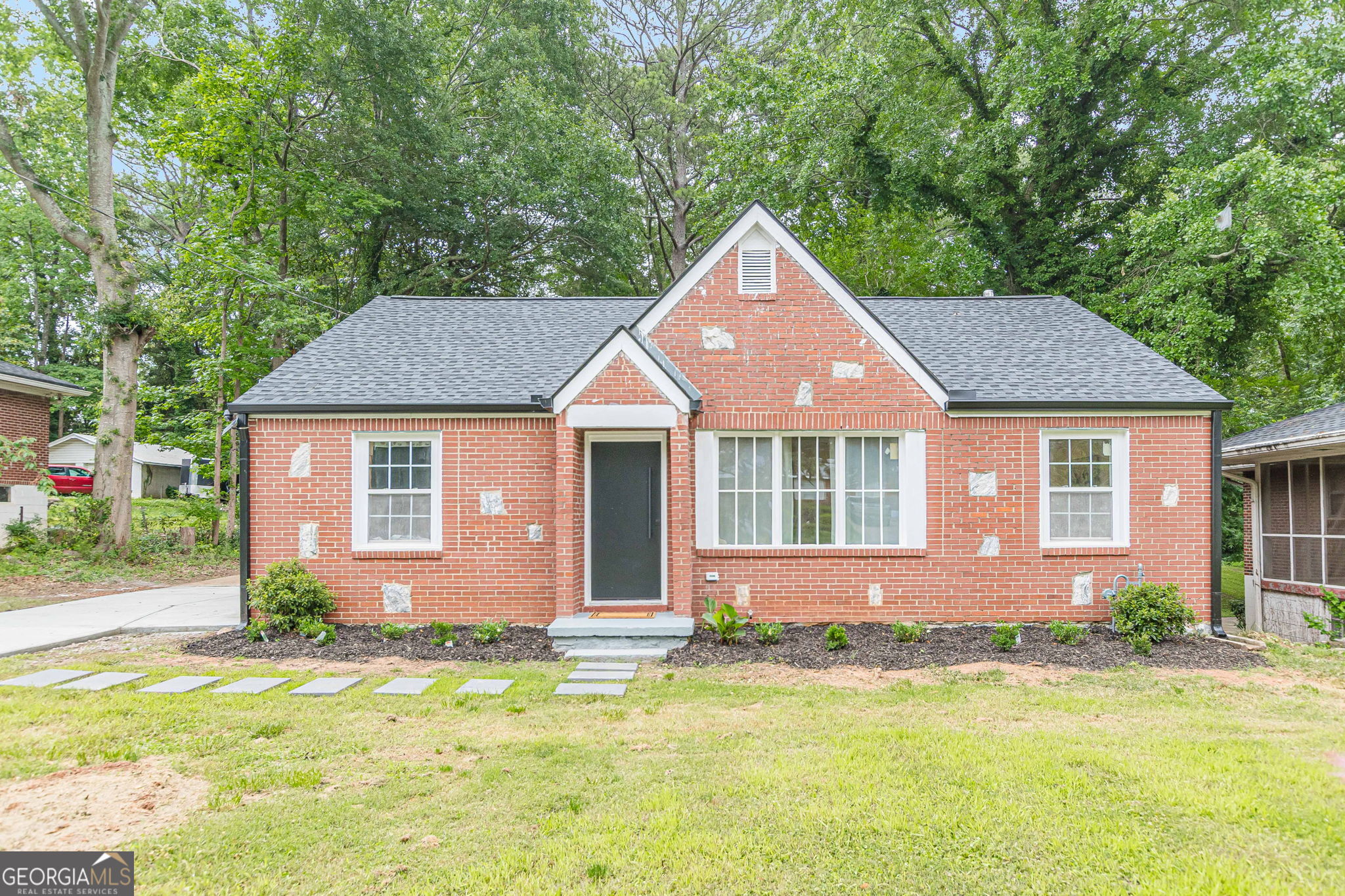1240 Fayetteville Rd SE — photo