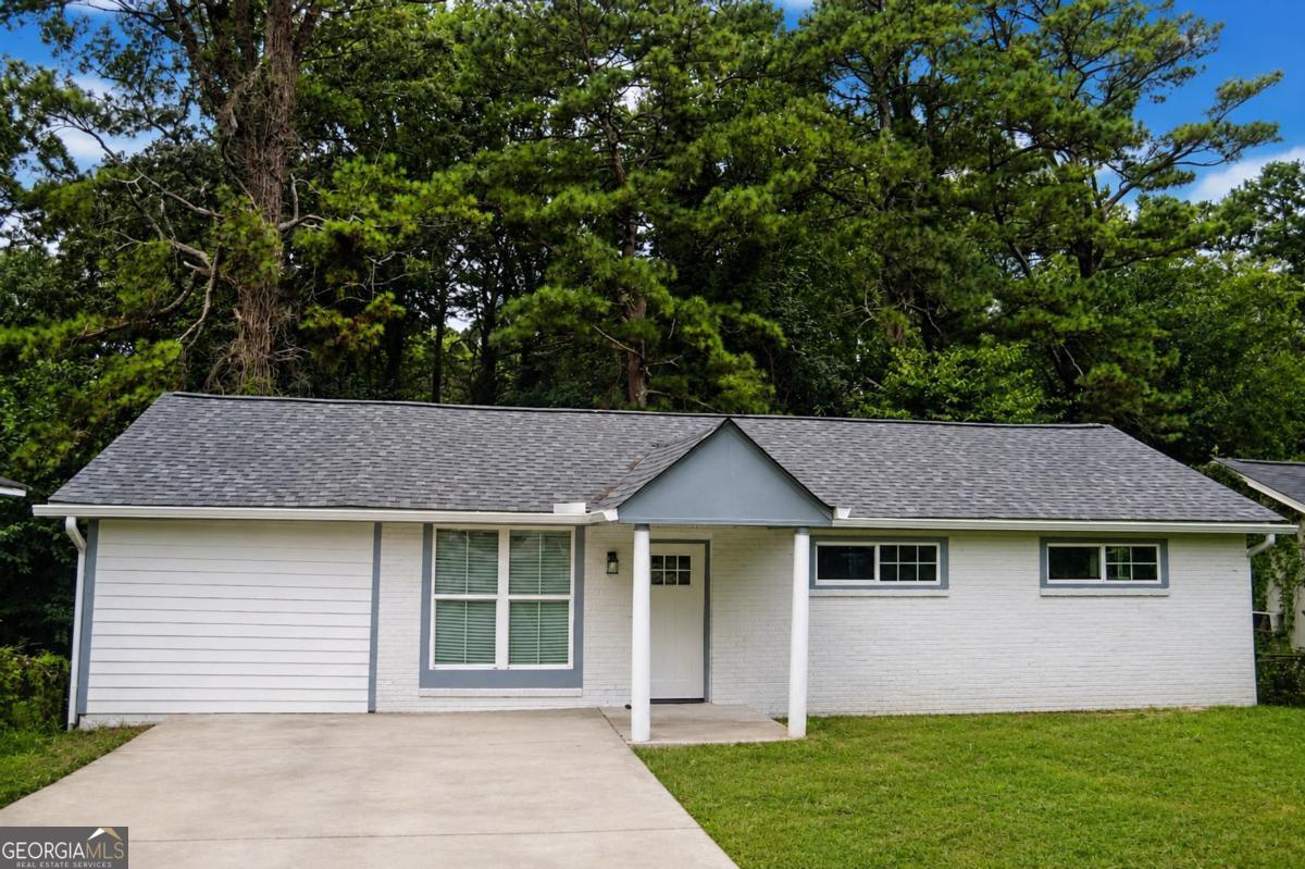 2911 Macon Dr SW — photo