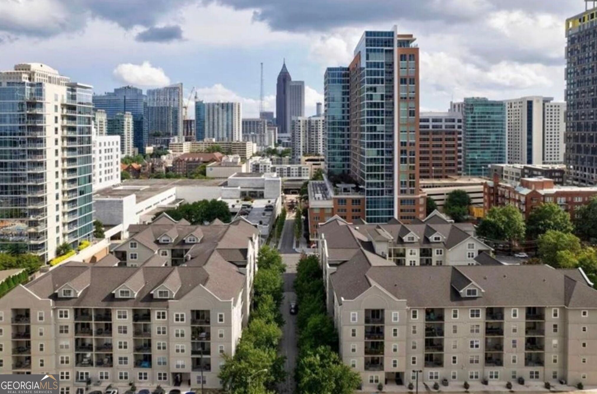 1074 Peachtree Walk NE B220 — photo