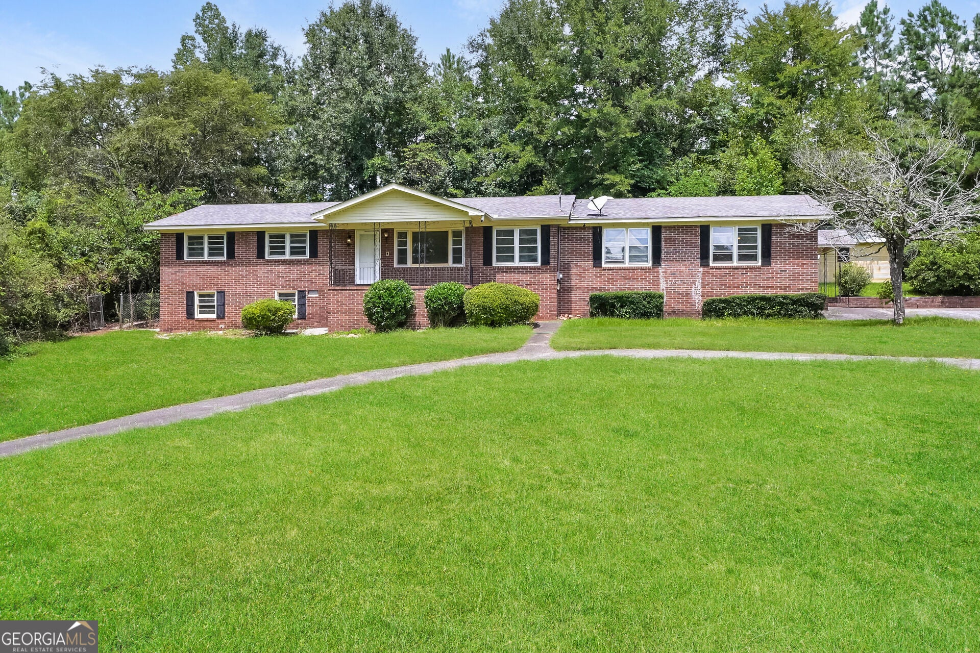 192 Sun Valley Dr — photo