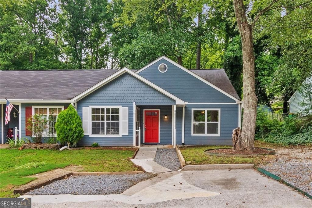 5126 Farm Place Dr NE — photo