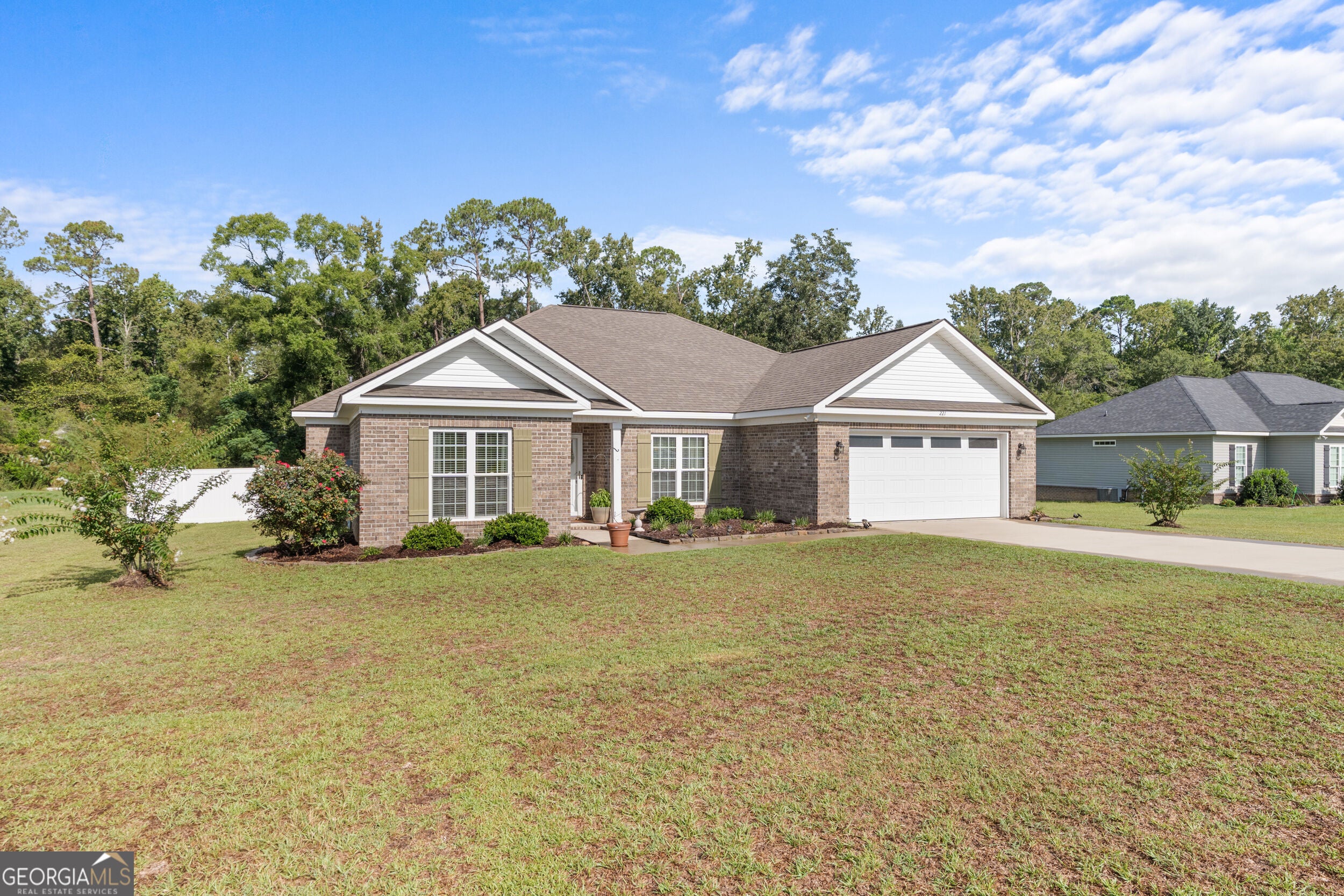 221 Fallen Leaf Dr — photo