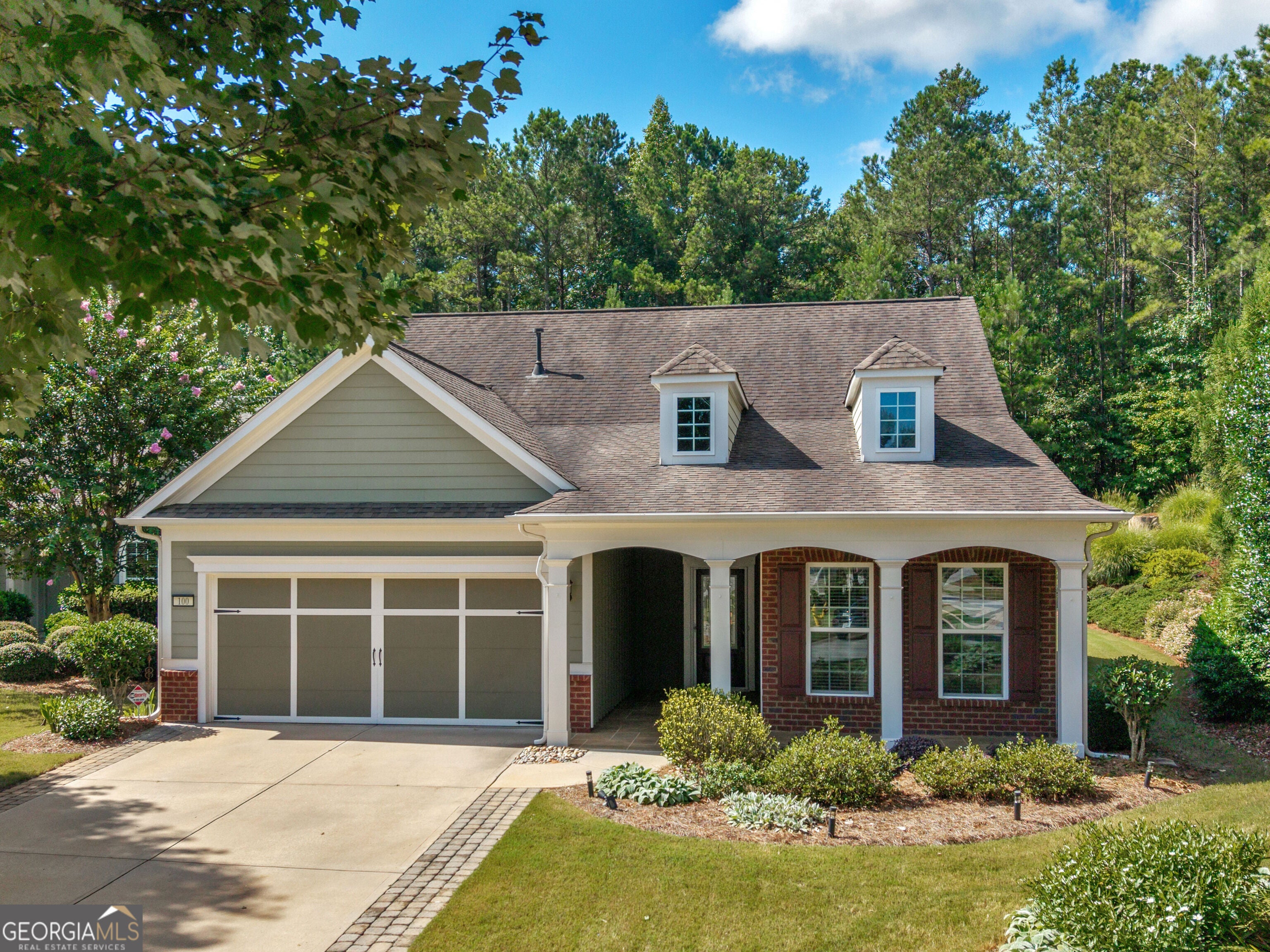 100 Crape Myrtle Dr — photo