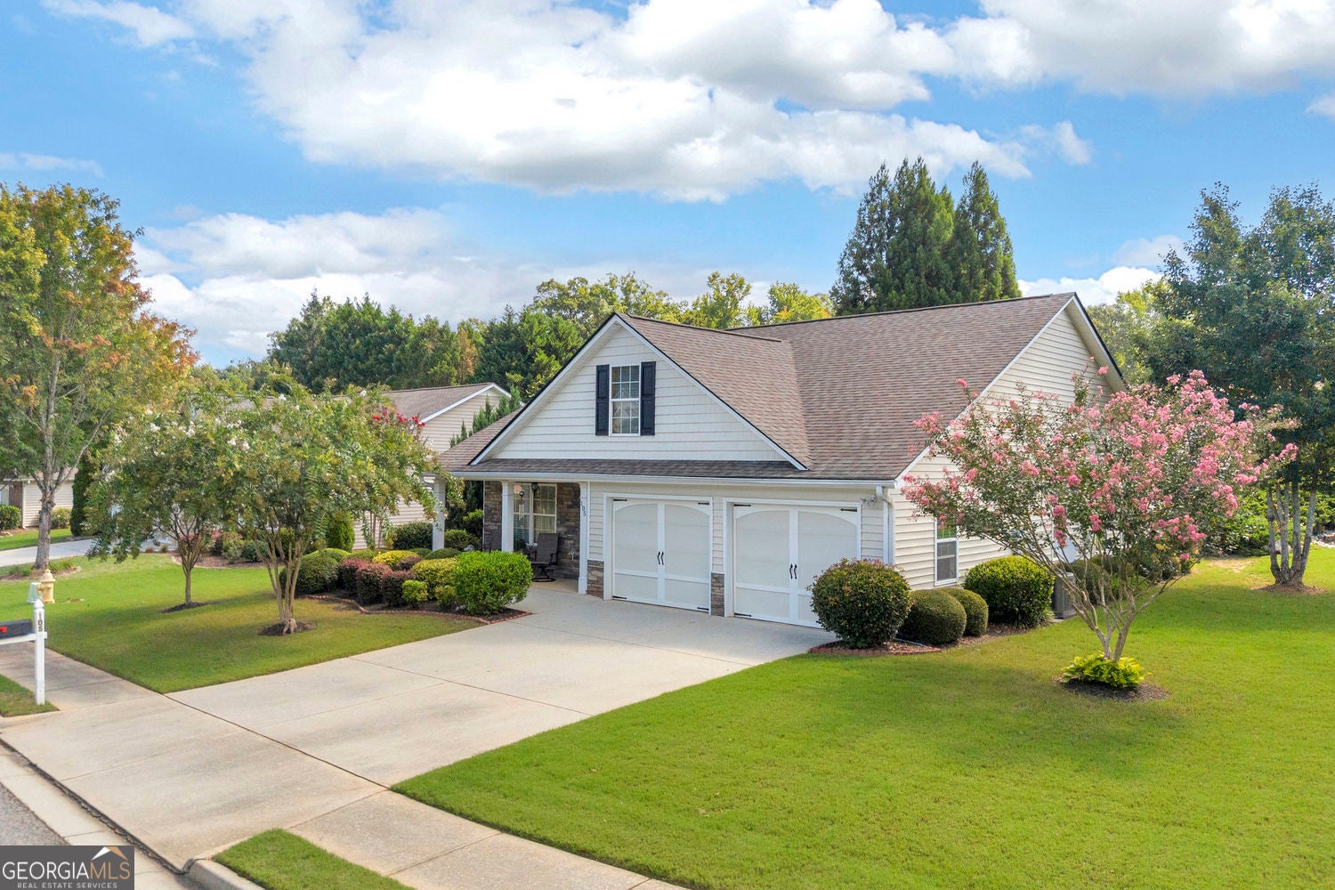 105 Briarcrest Dr — photo