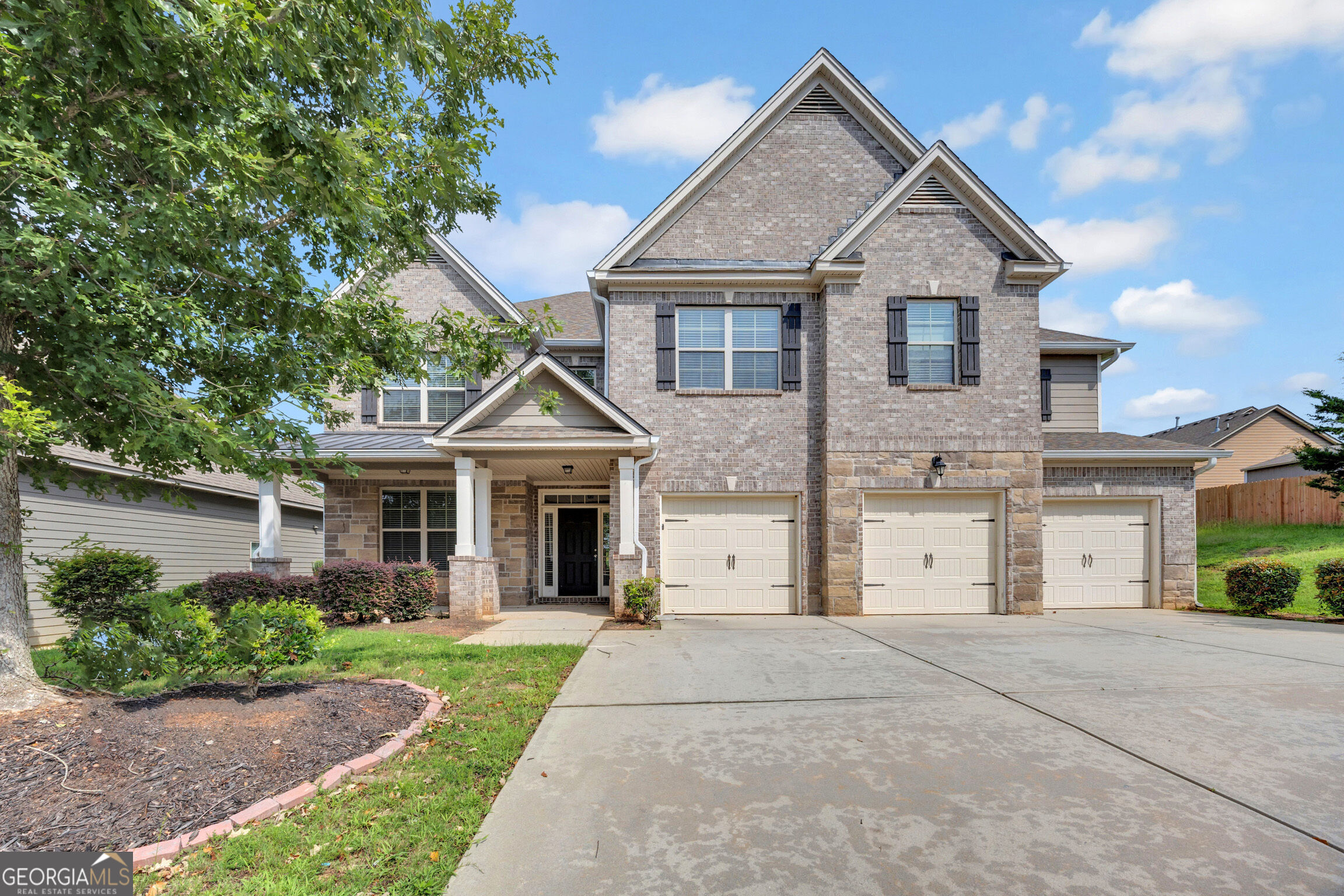 910 Southfork Dr — photo