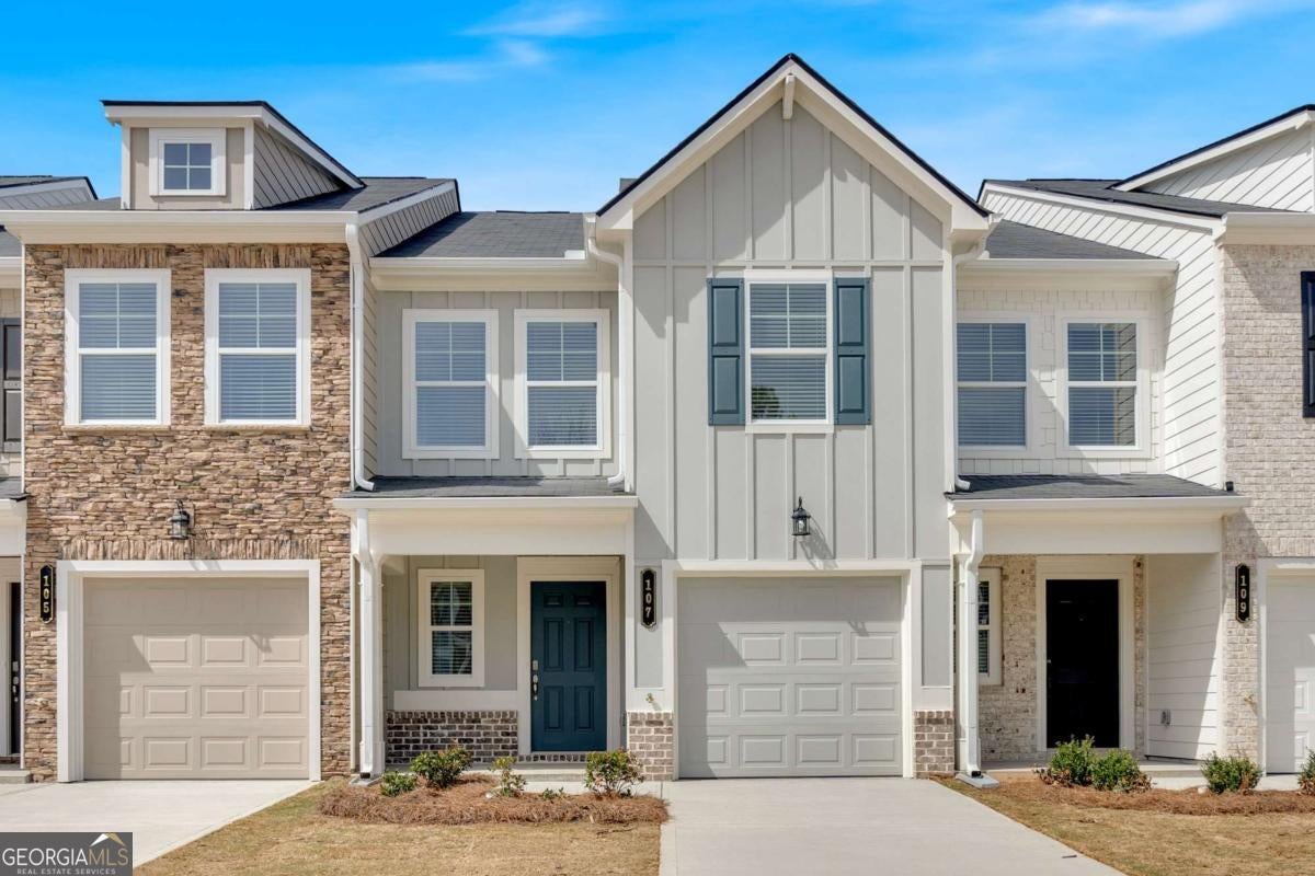 105 Village Green Dr 171 — photo