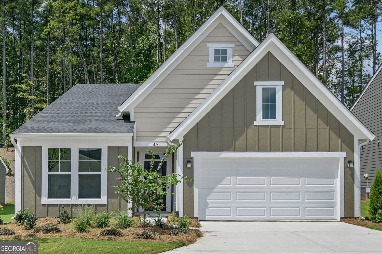 40 Park Village Bnd — photo