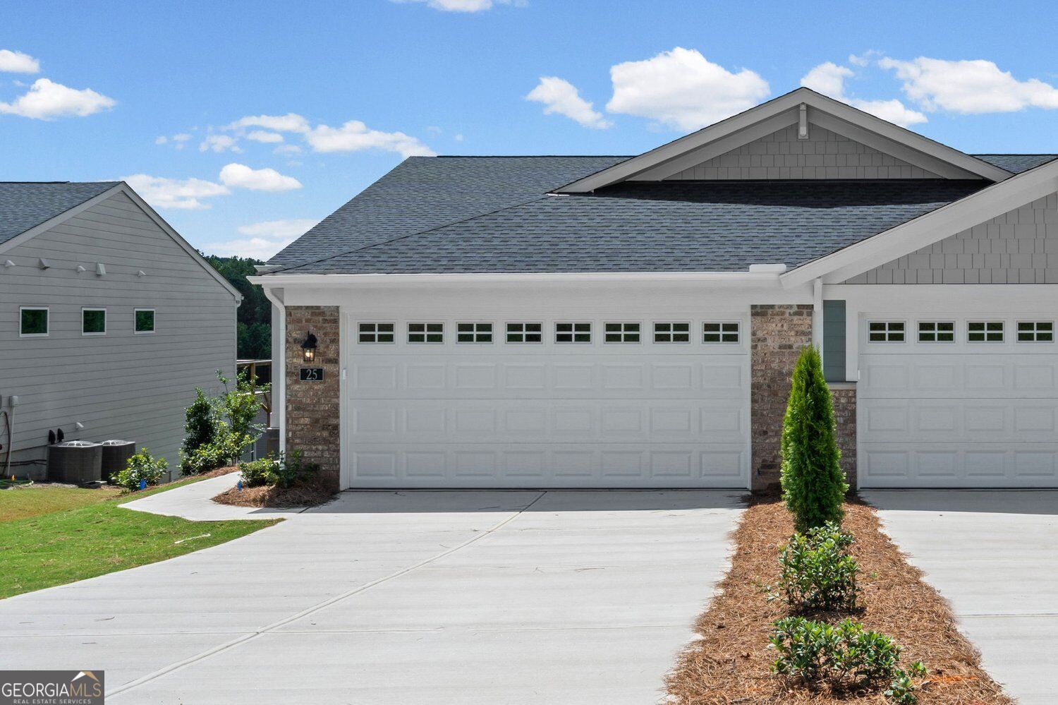 25 Village Dr — photo