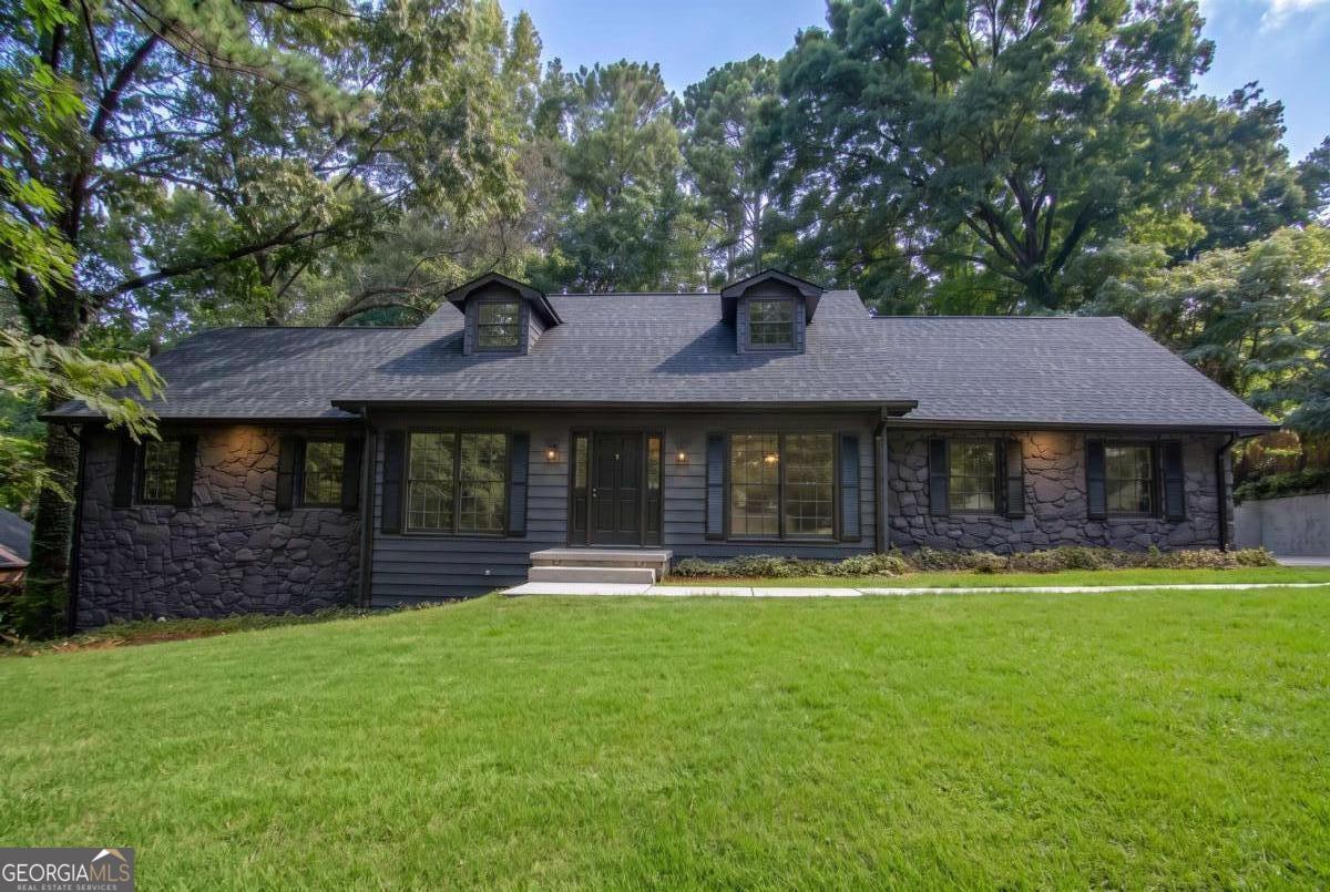 4877 Alpine Dr SW — photo