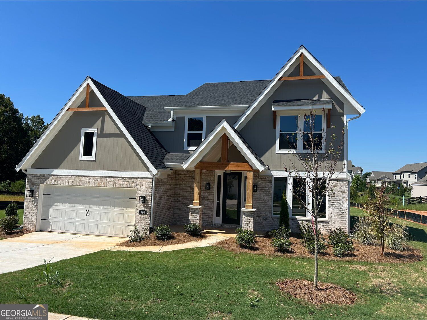 320 Cherokee Rose Ln — photo