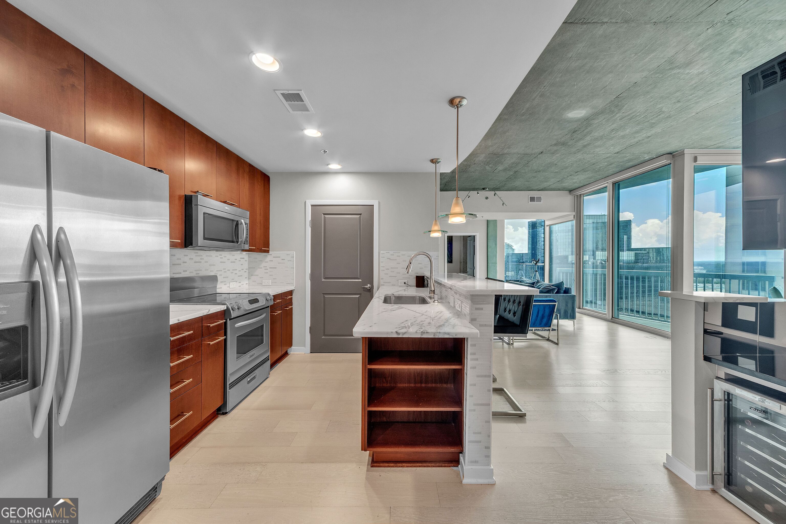 3324 Peachtree Rd NE 1401 — photo