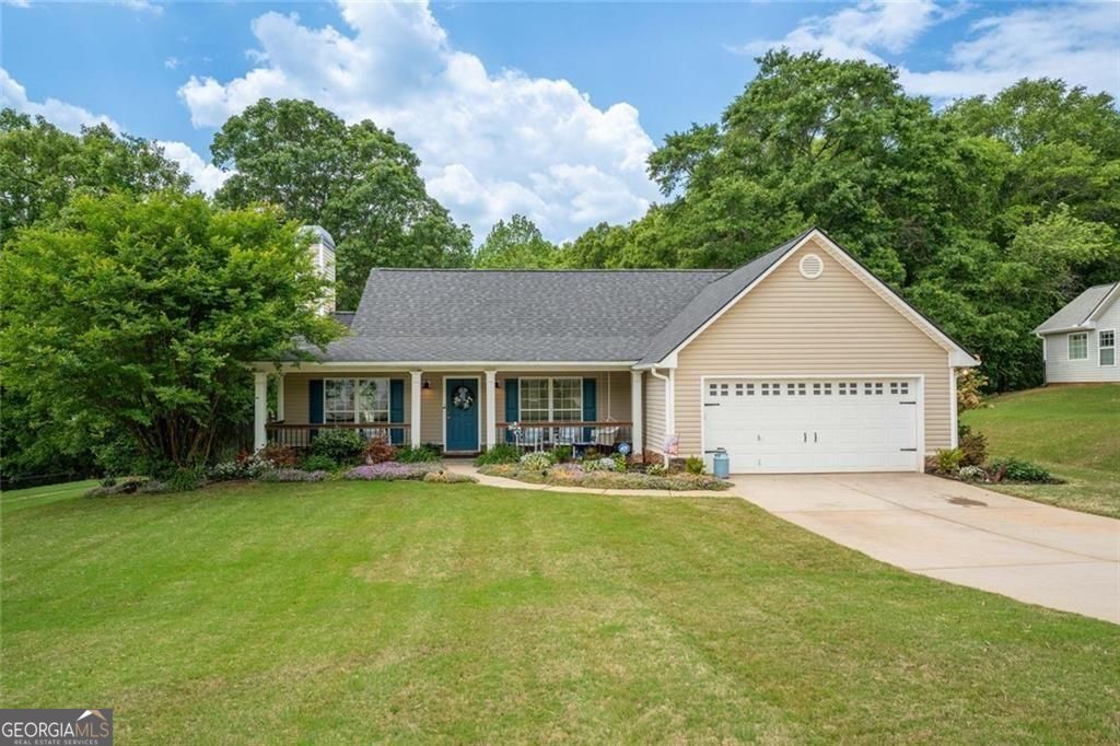 329 Tallassee Ln — photo