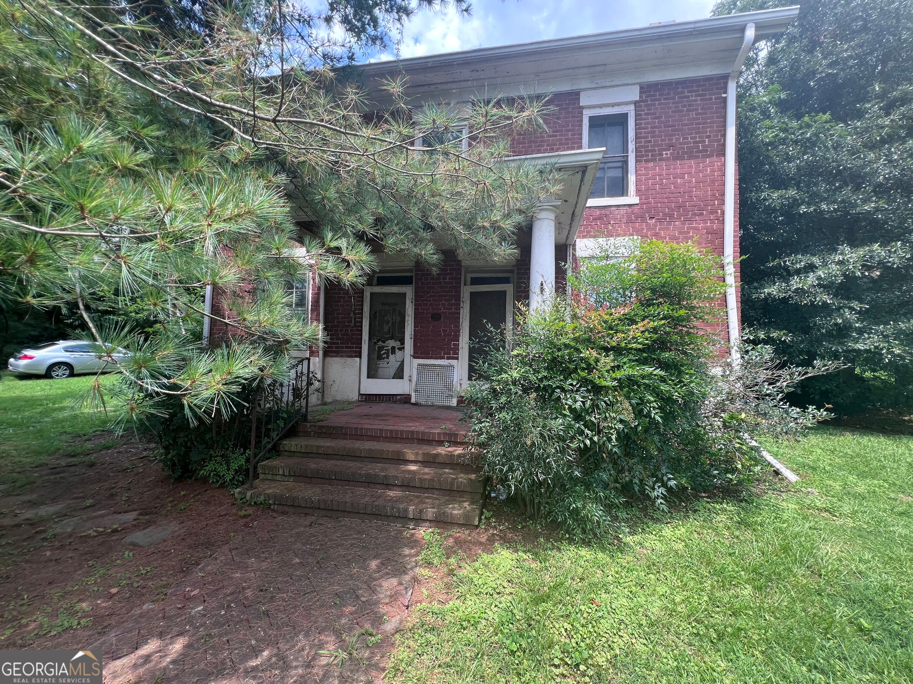 123 NW Congress St — photo