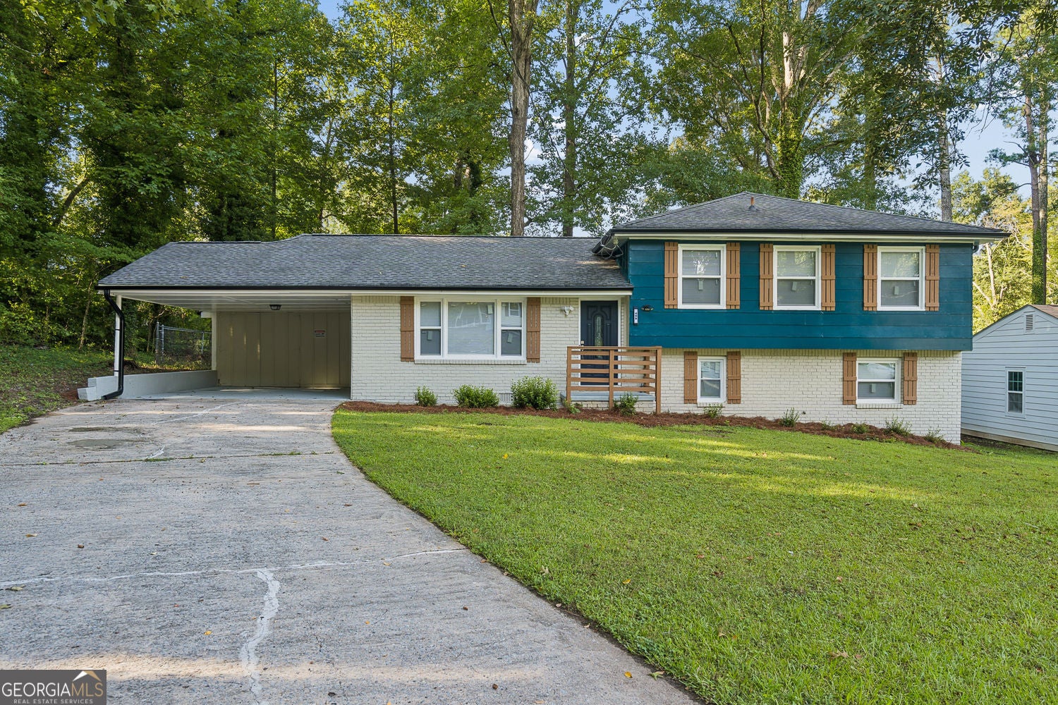 499 Queen Aliese Ln — photo