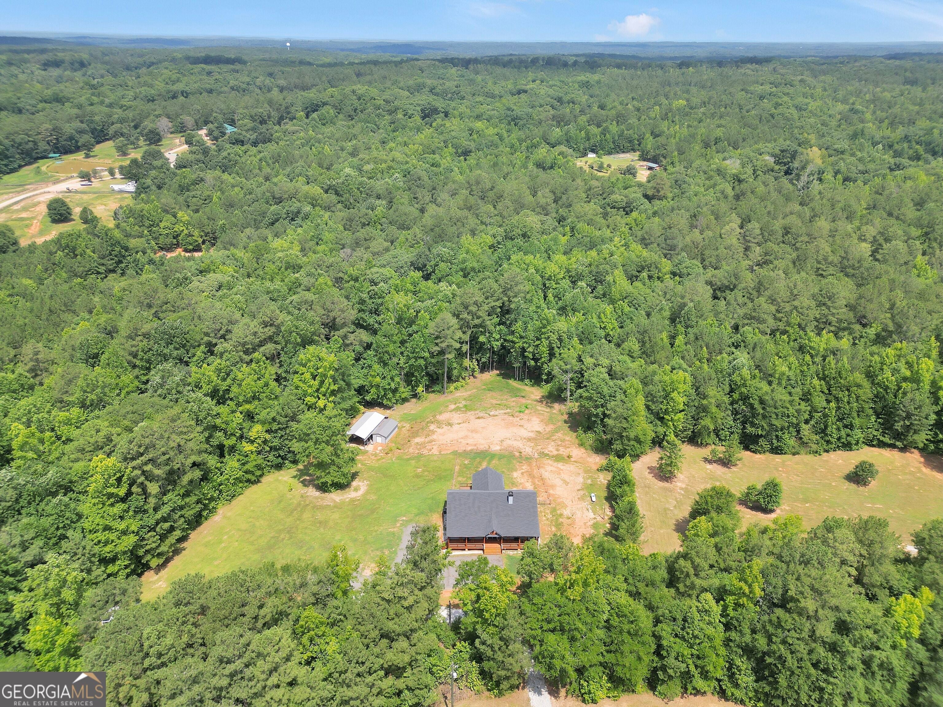 590 Brookwood Dr — photo