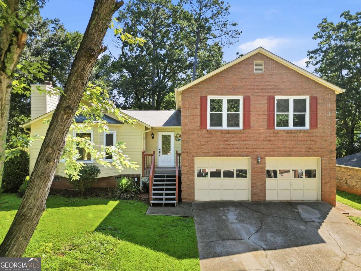440 Hunters Cove Ct — photo