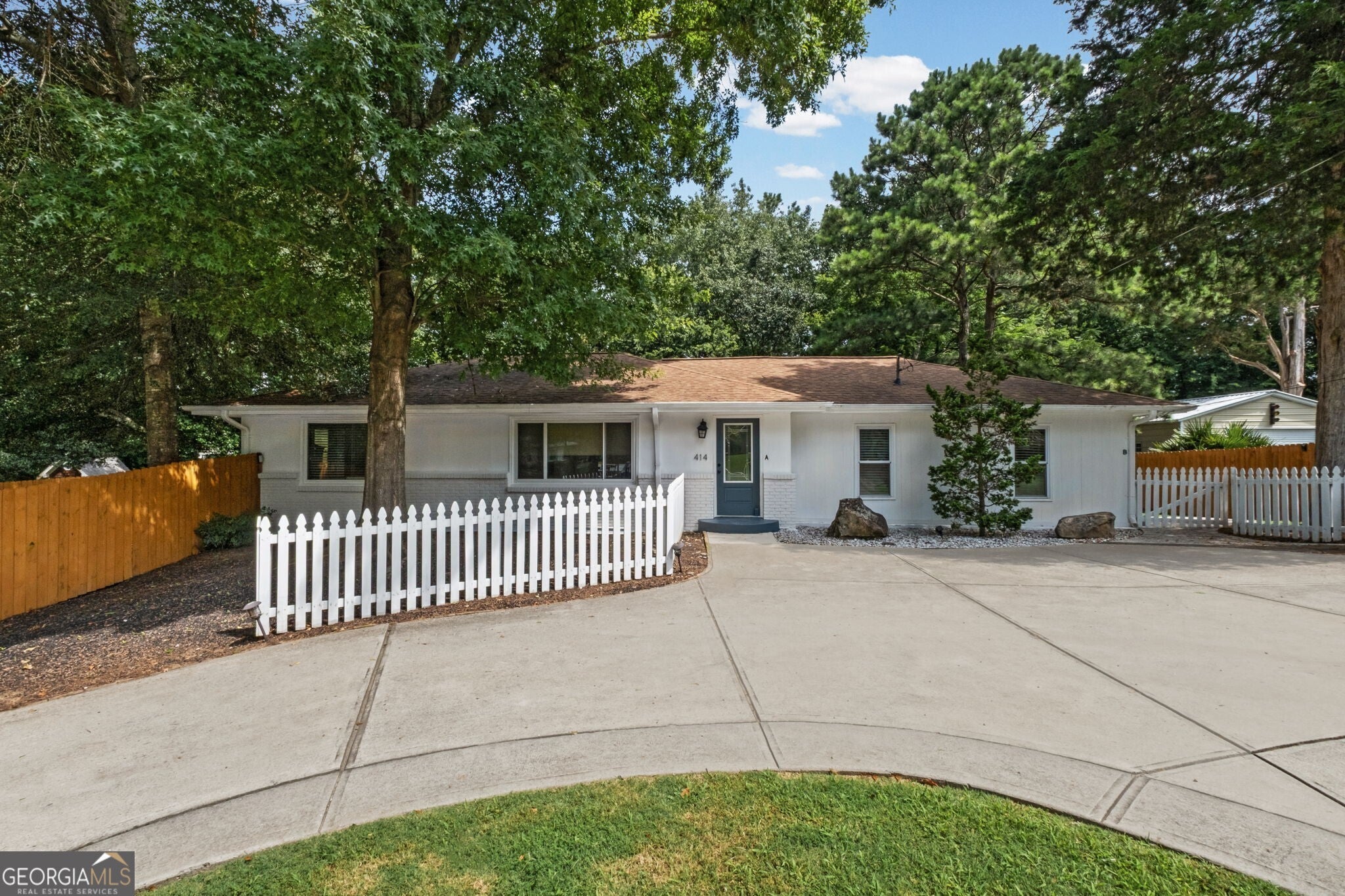 414 Charles Pl — photo