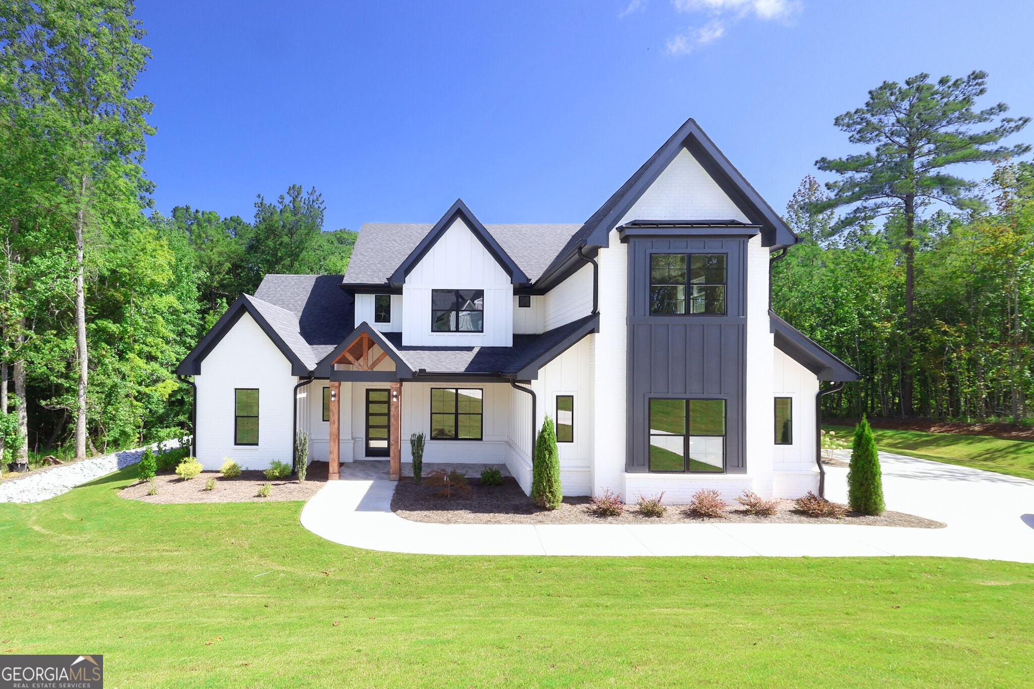 121 Forest Berry Ct — photo