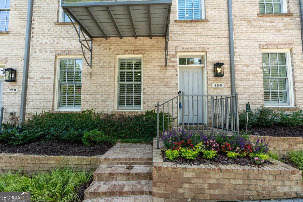 130 Clover Ct — photo