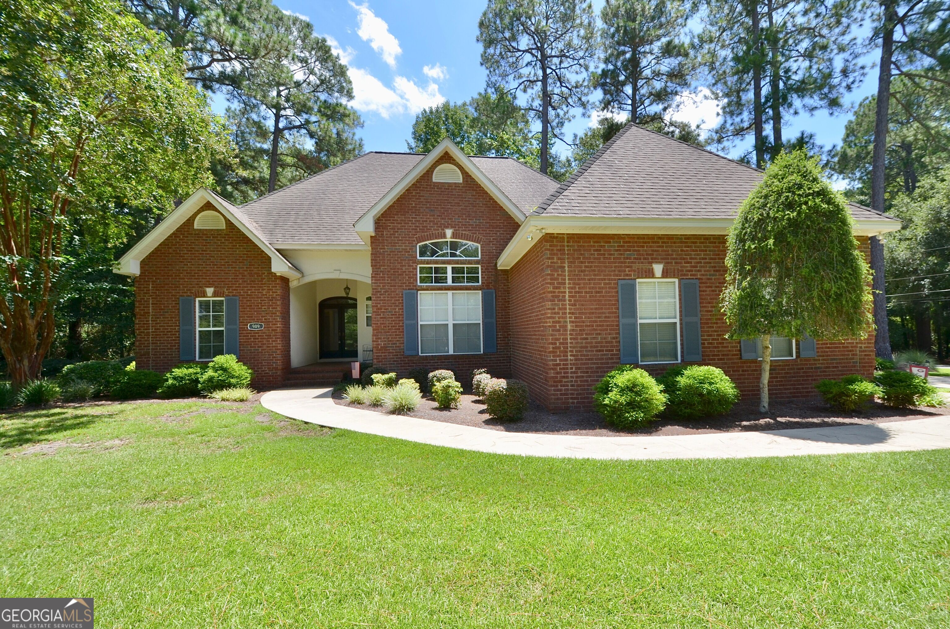 989 Wood Valley Dr — photo