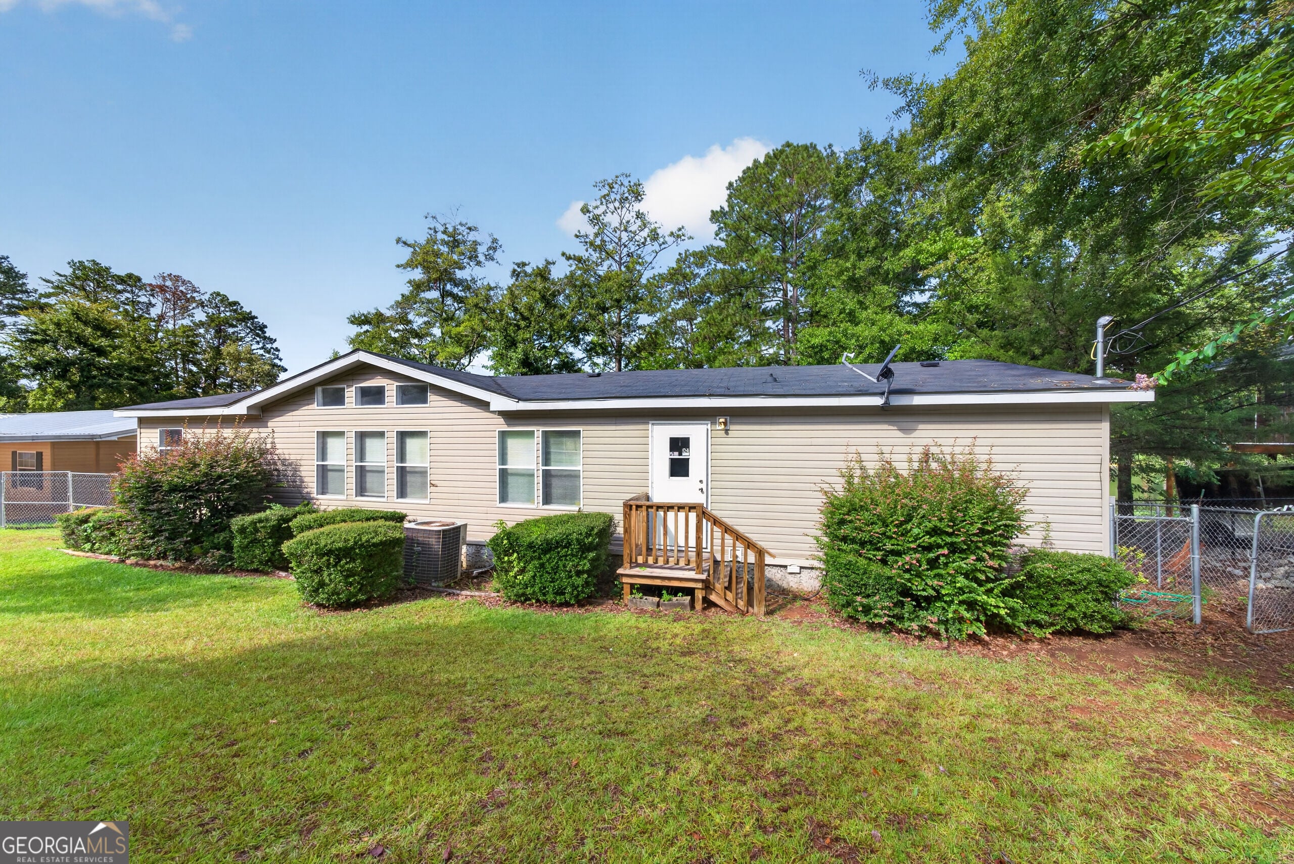 82 Loblolly Dr — photo