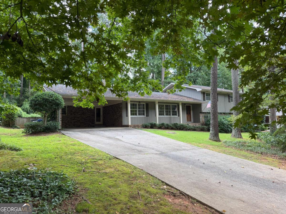3887 Menlo Dr — photo