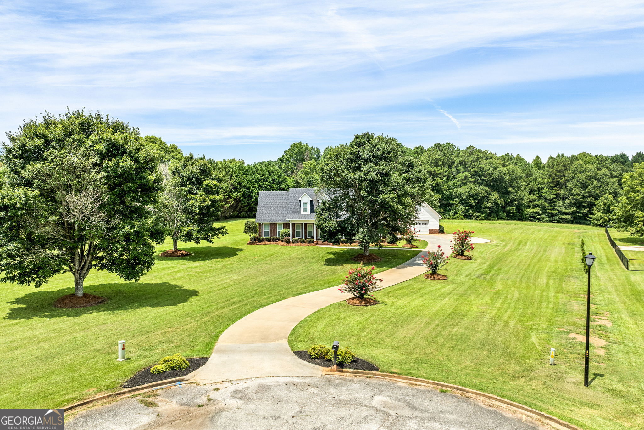 174 Oakview Way — photo