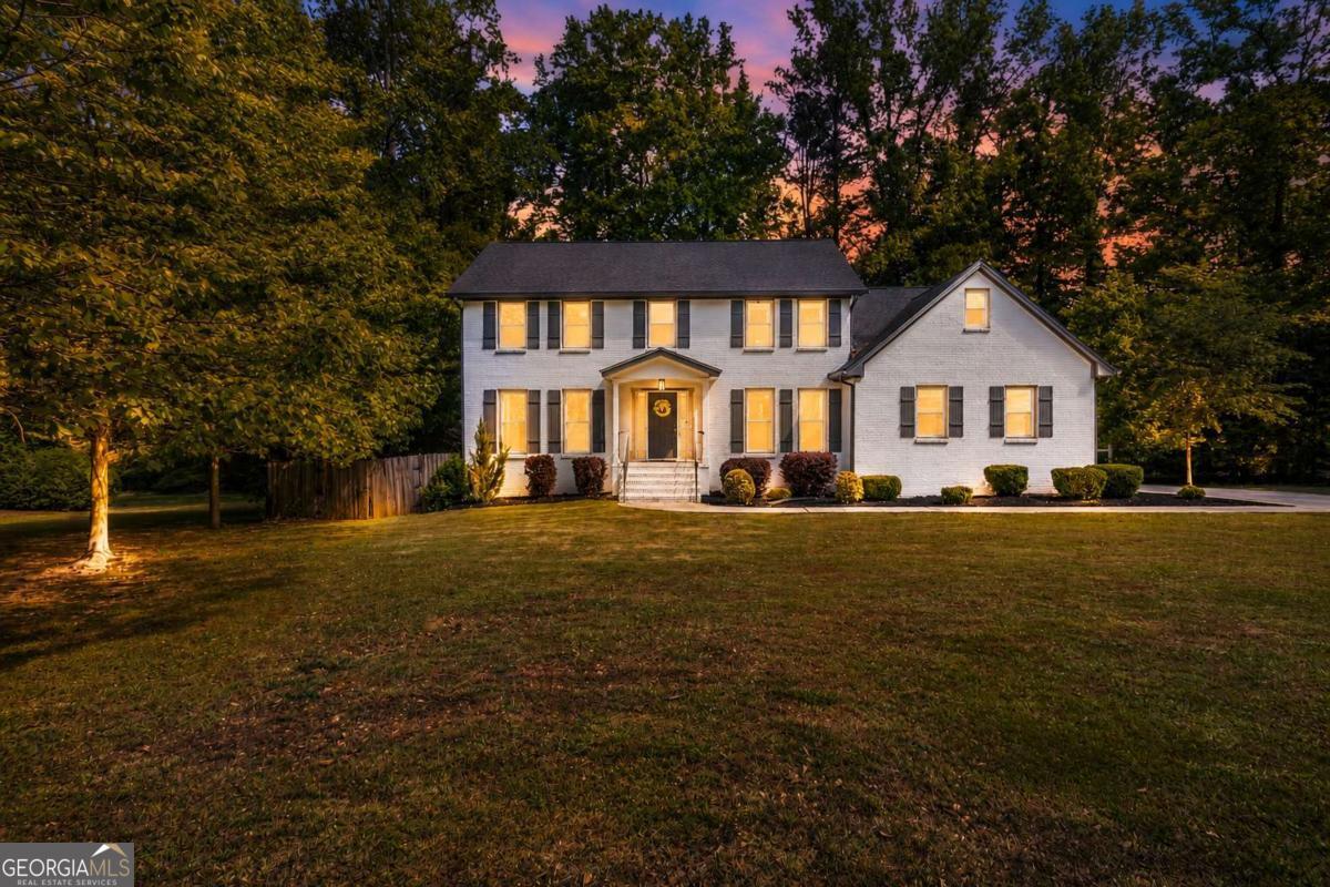 135 London Berry Ct — photo