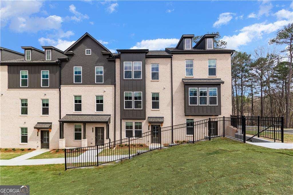 2814 Daybreak Ln — photo