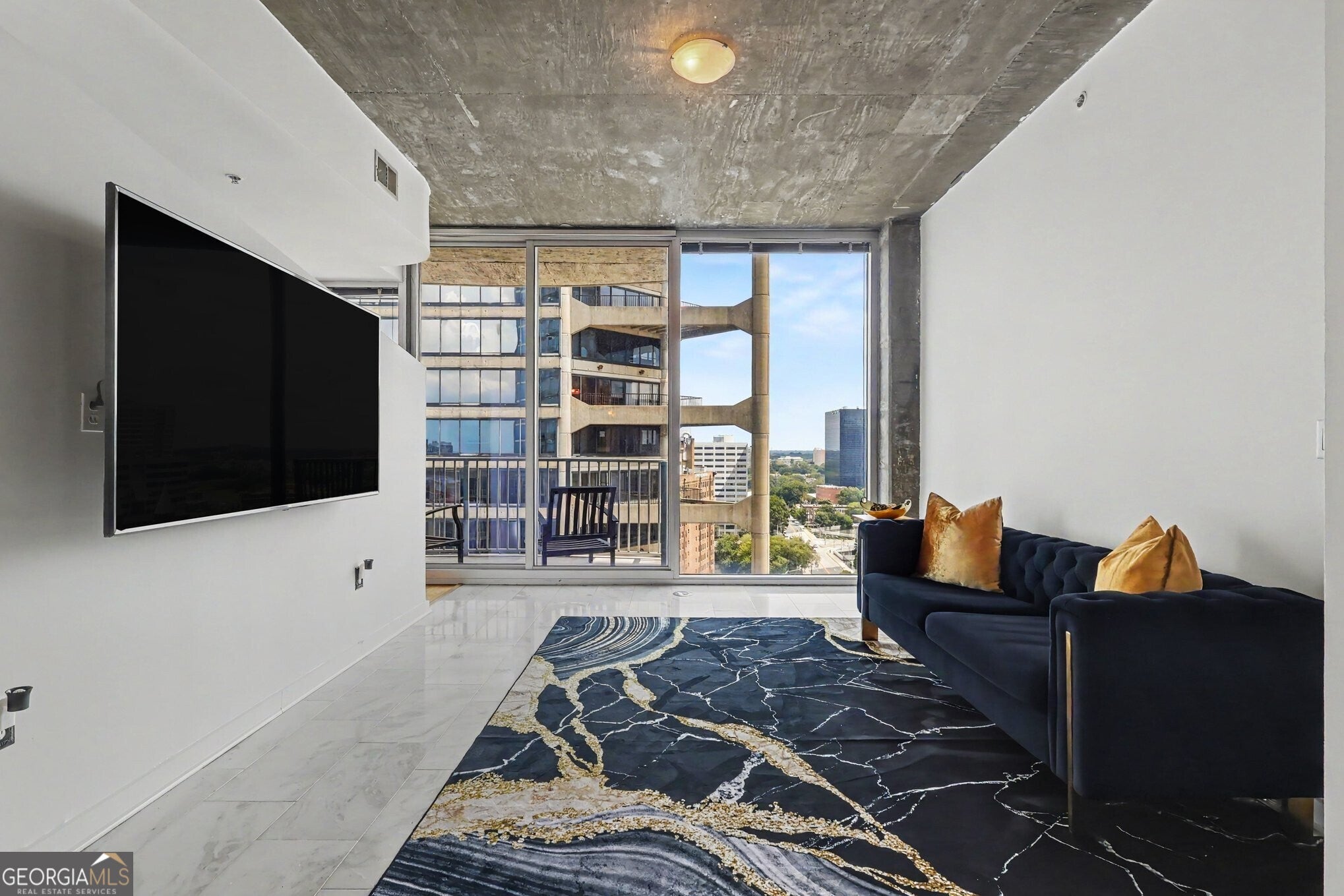 400 W Peachtree St NW 1812 — photo
