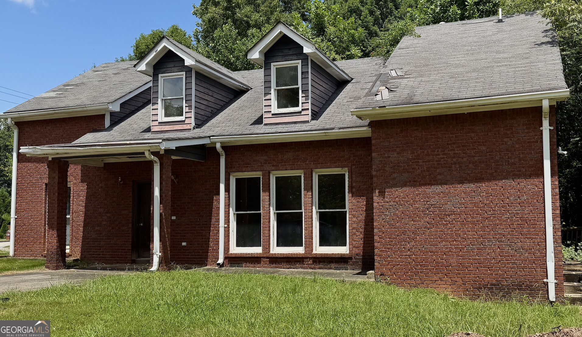 5855 Oakdale Rd SE — photo
