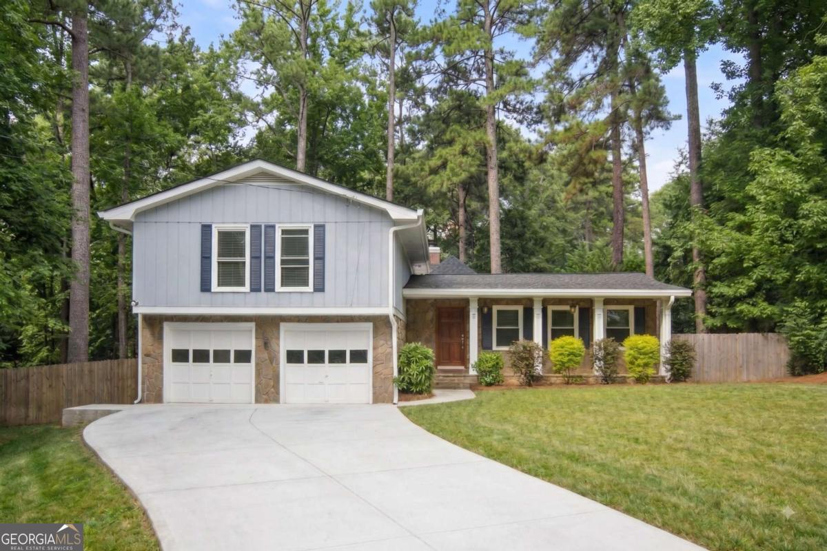 2264 Hylaea Rd — photo