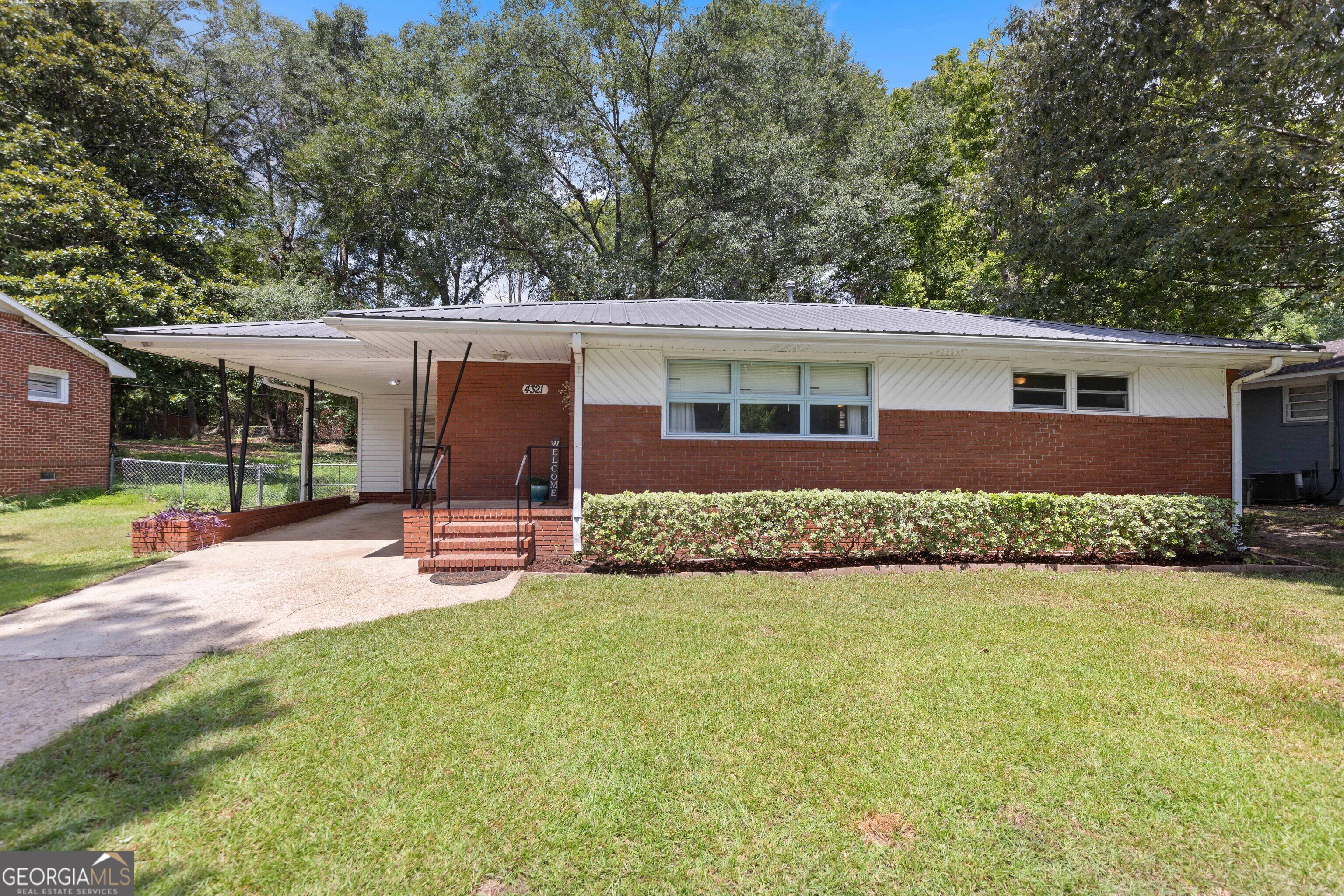 4321 Yates Dr — photo