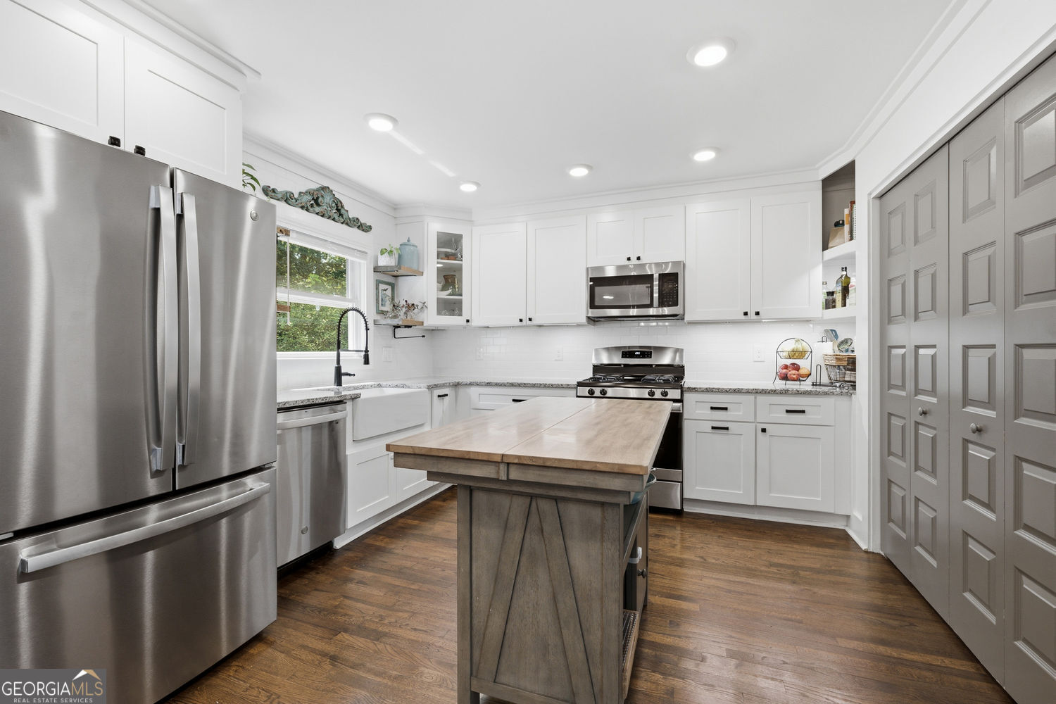 2344 Old Spring Rd SE — photo