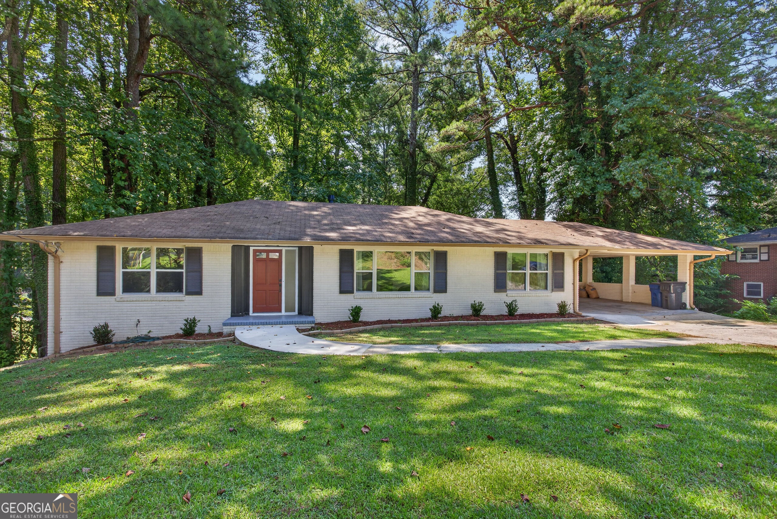 2418 Meadow Lark Dr — photo
