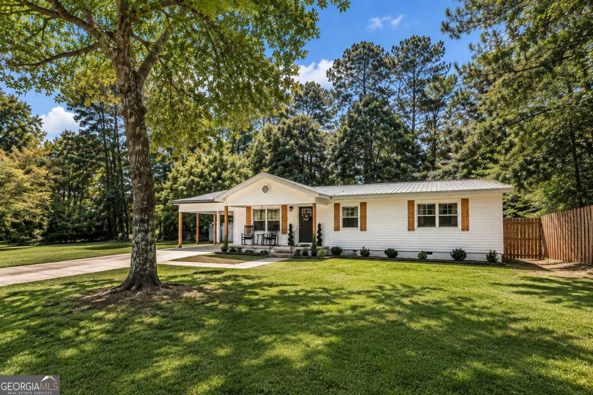 410 Coleman Dr — photo