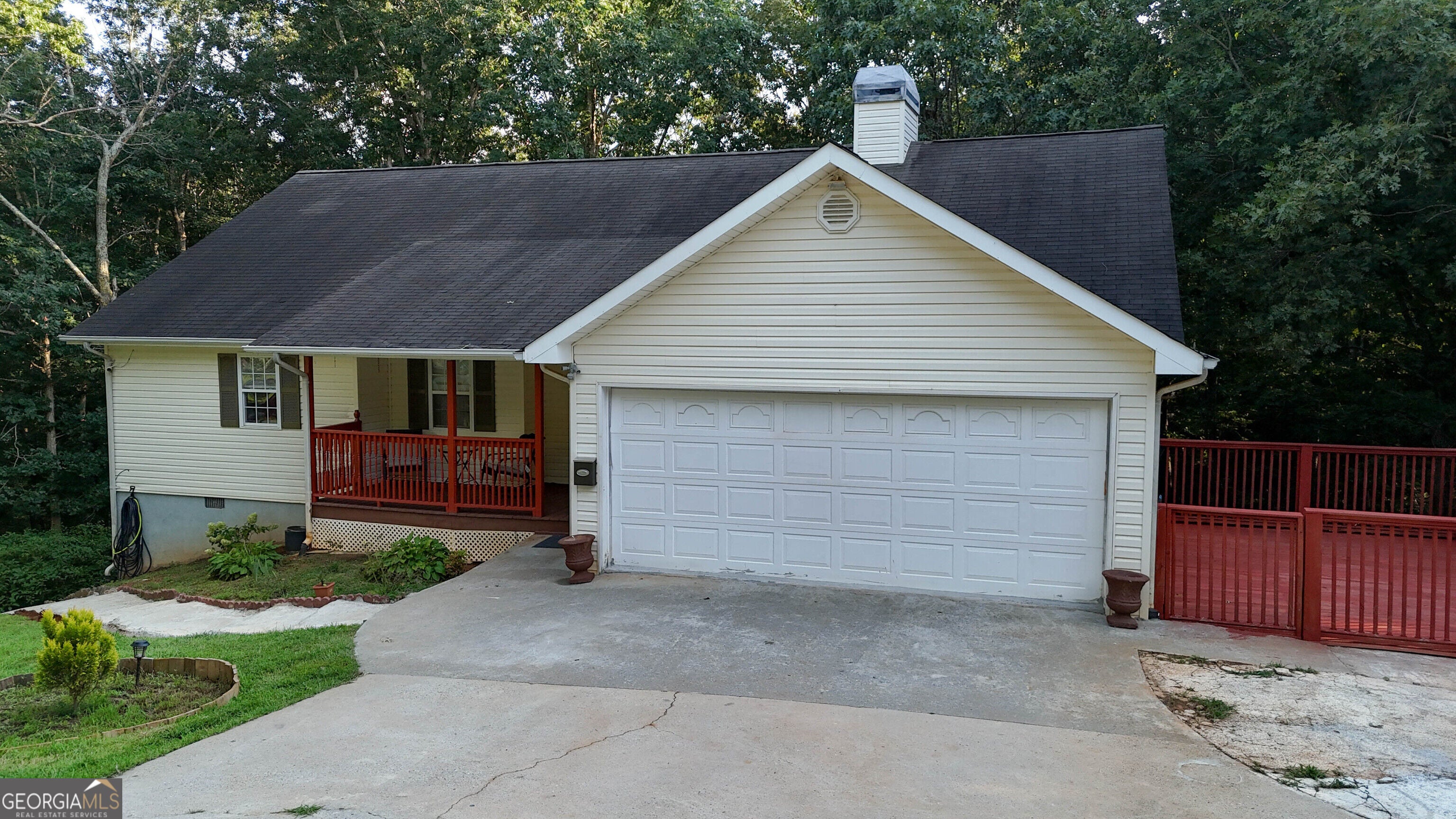 144 Shenandoah Ln — photo