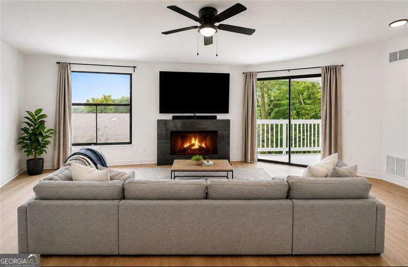 1362 Keys Lake Dr NE — photo