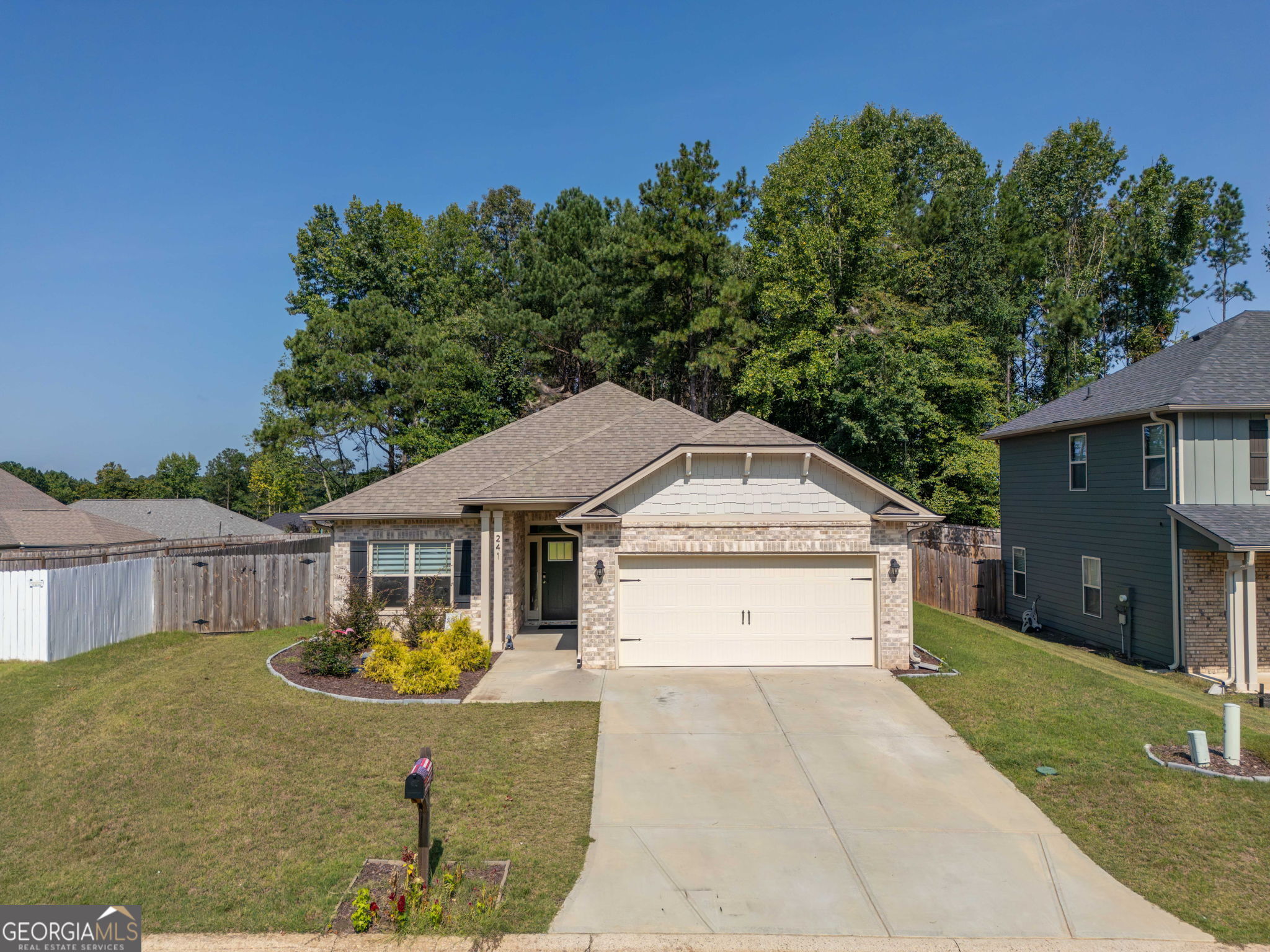 241 Magnolia Villas Dr — photo
