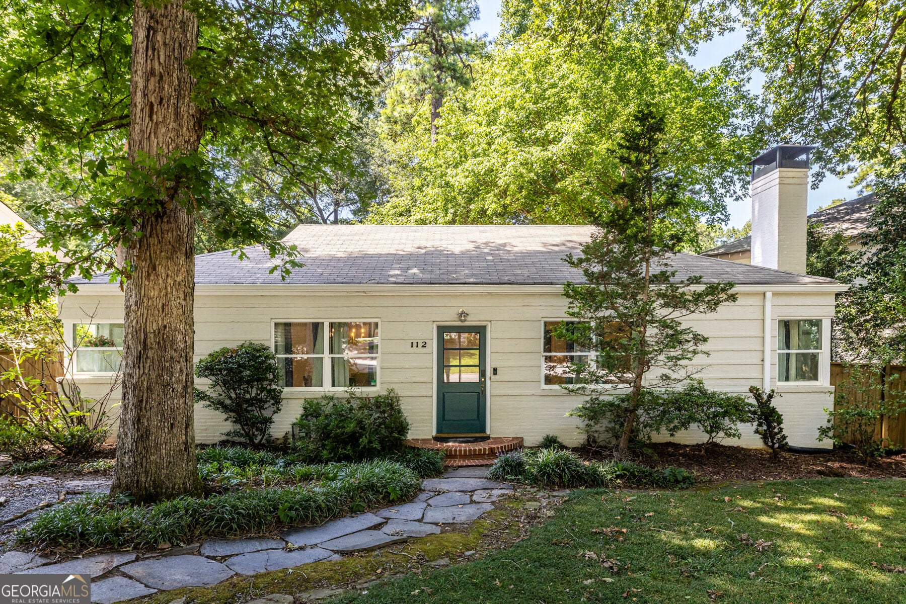 112 Chelsea Dr — photo