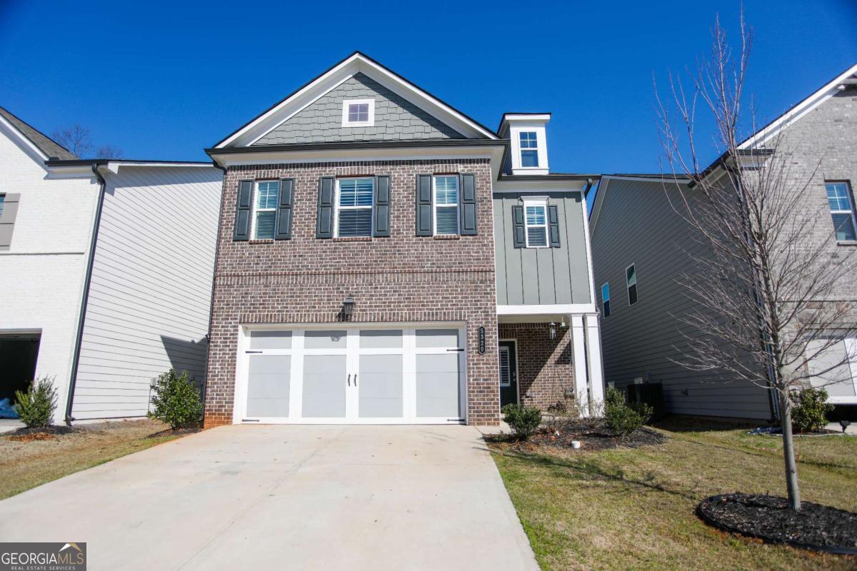 5329 Fox Hill Ln — photo
