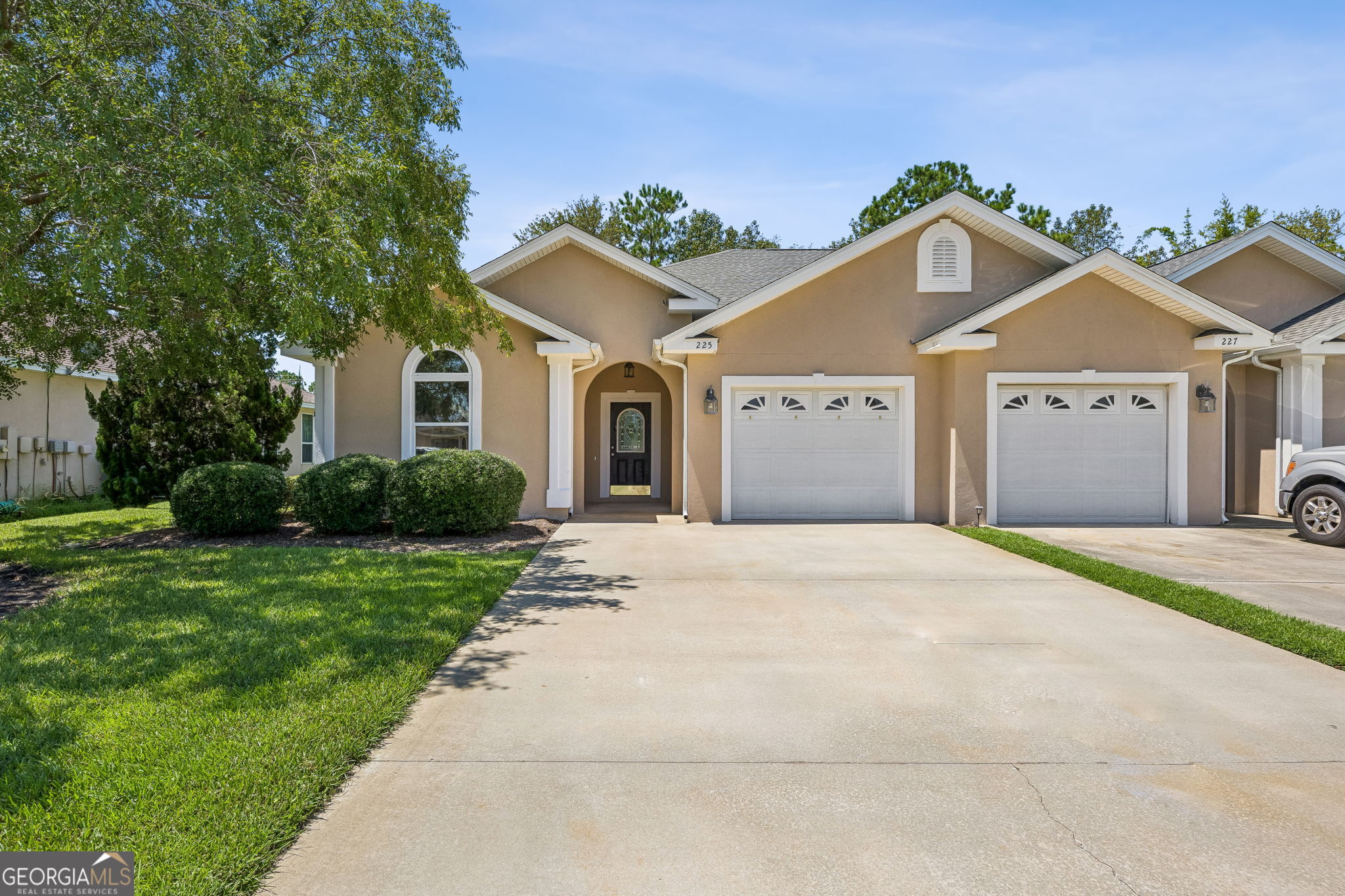 225 Austin Ryan Dr — photo