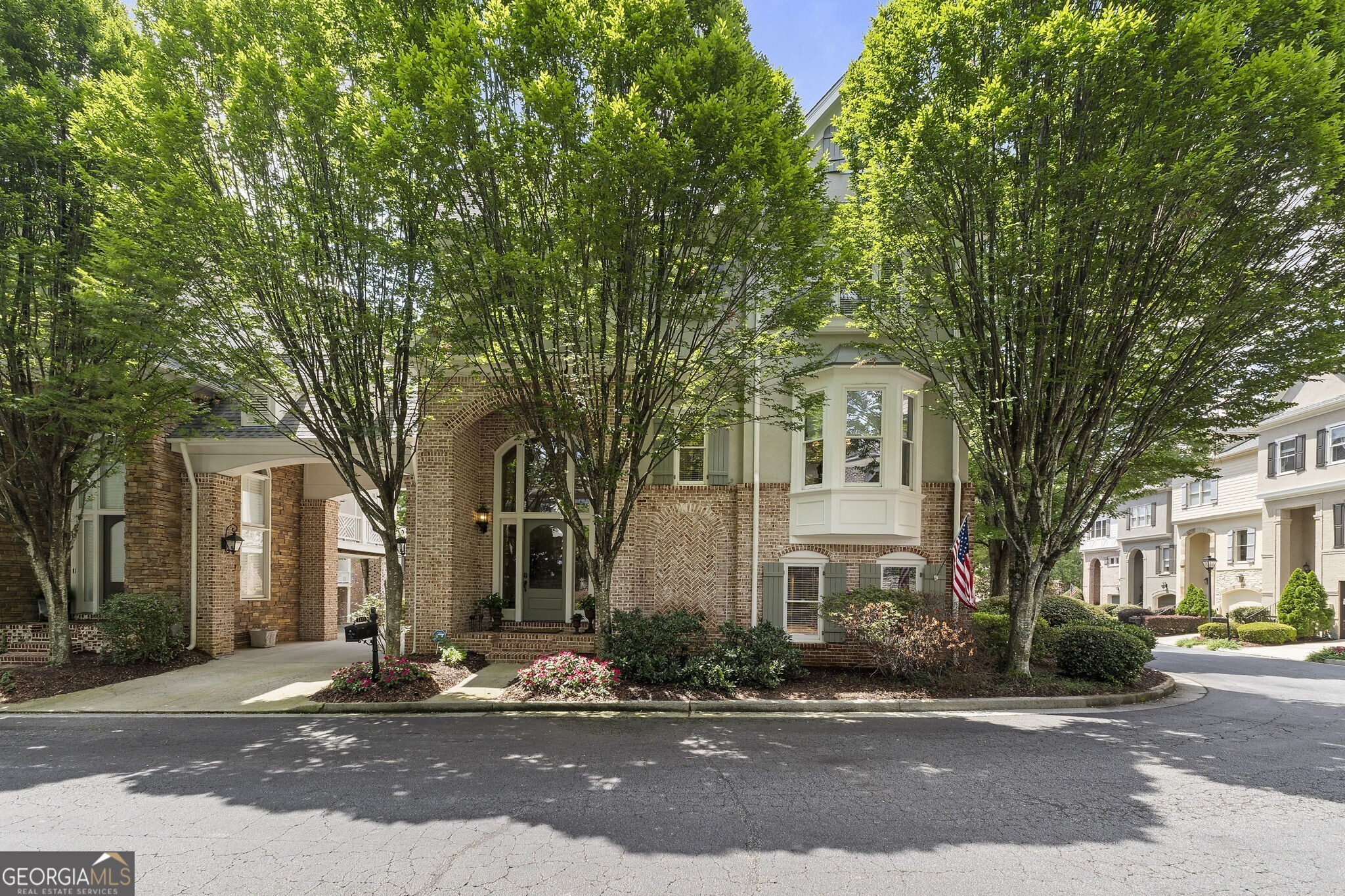 1377 Village Park Dr NE — photo