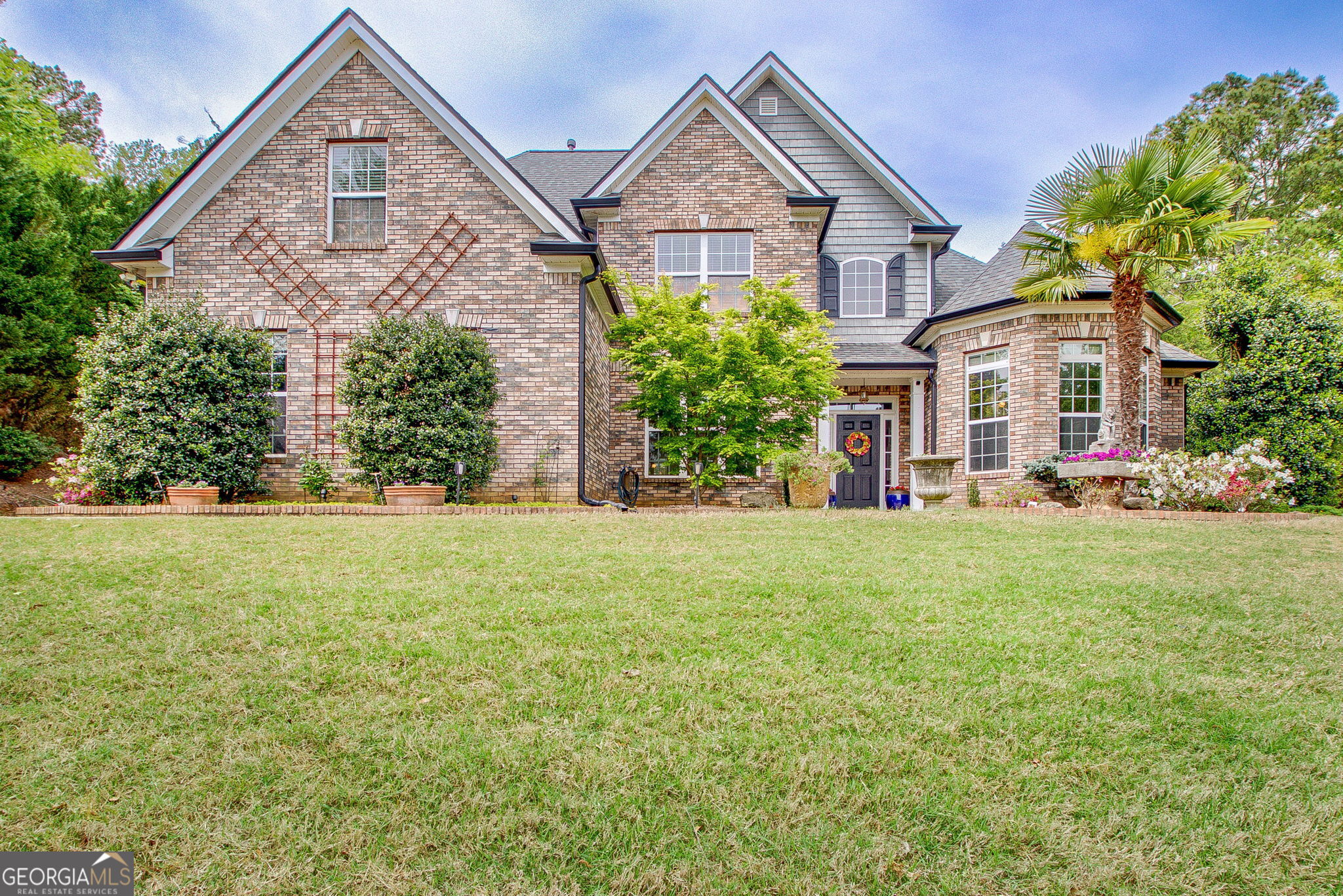 374 Persimmon Dr — photo