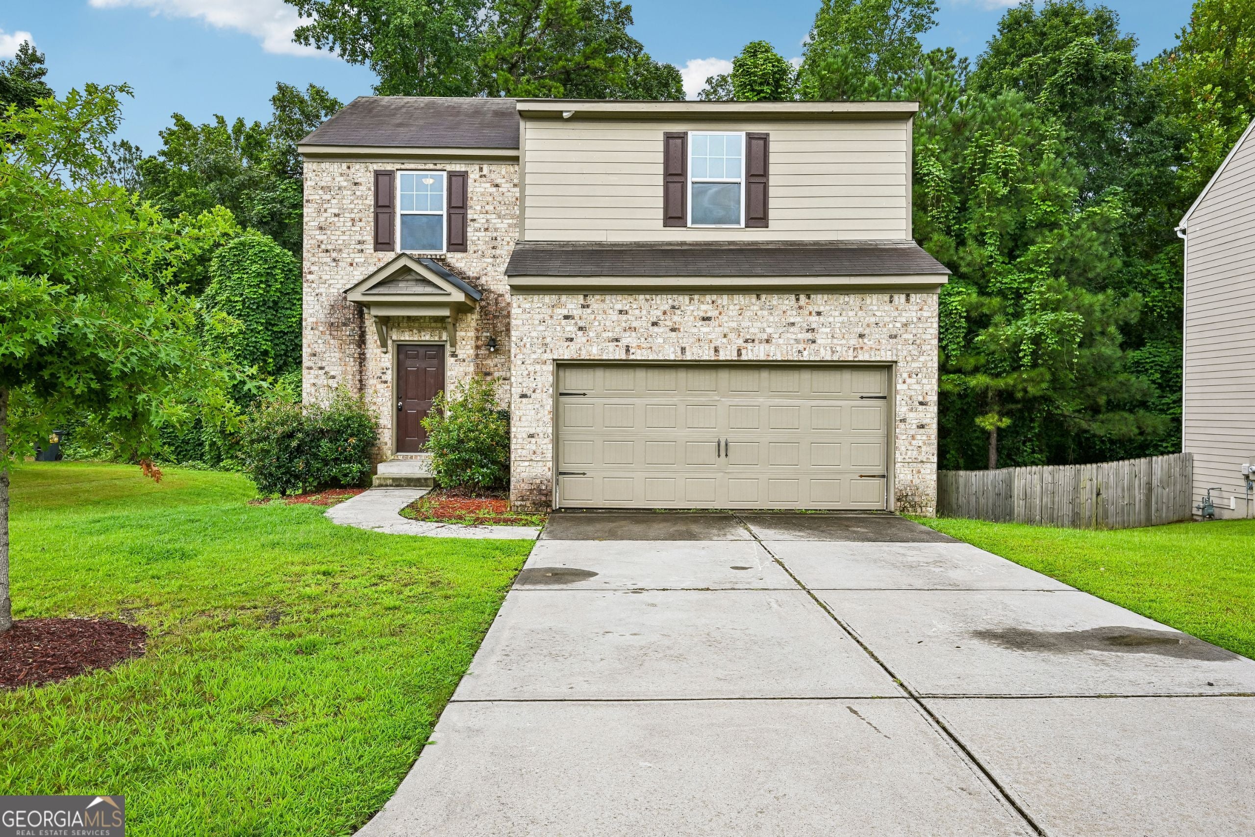 203 Scotland Dr — photo