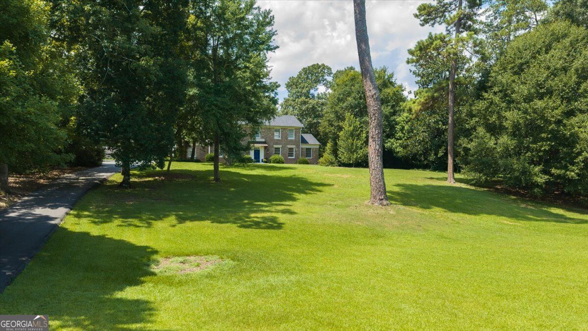 4860 Forsyth Rd — photo