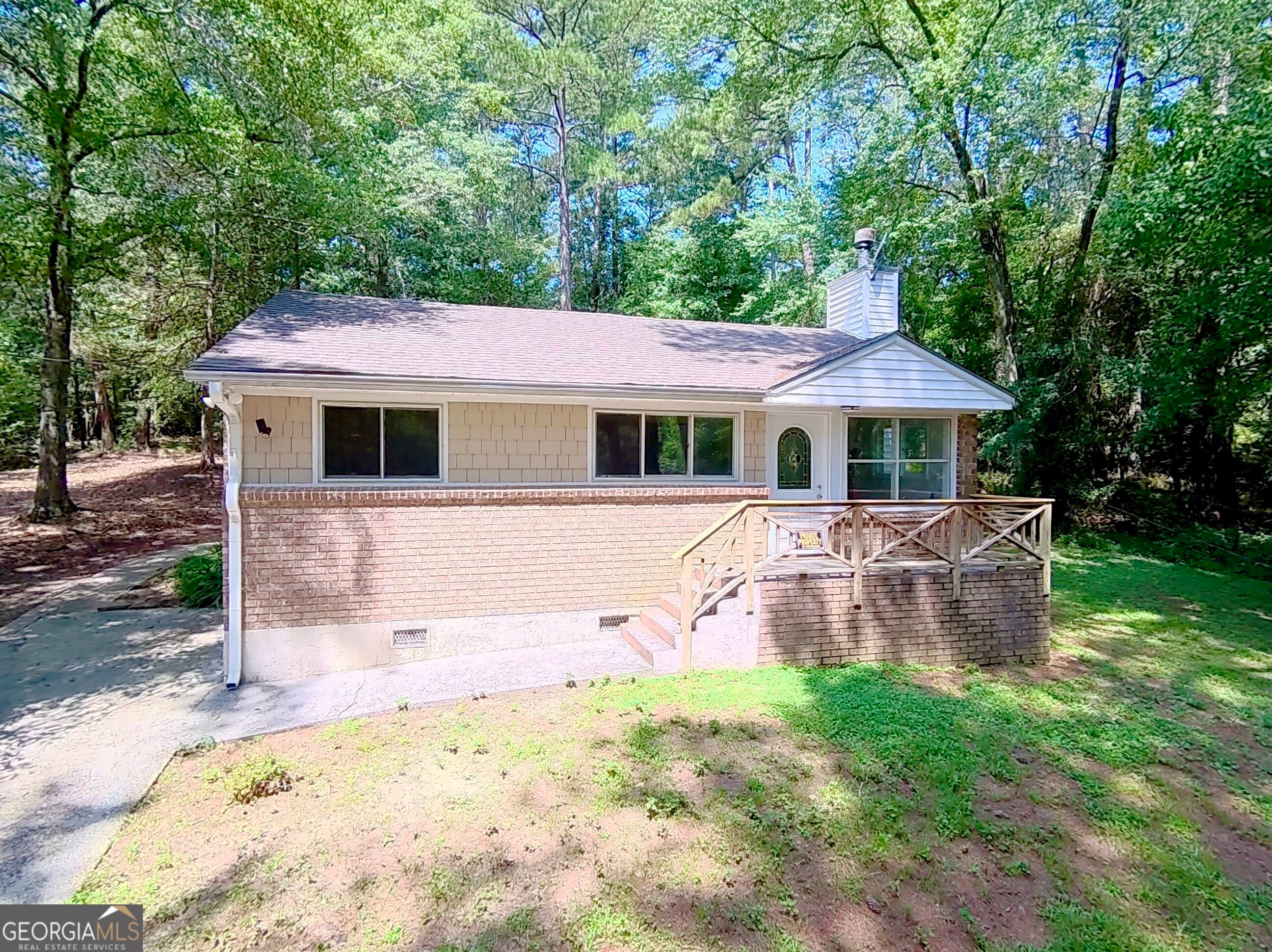 2474 Lucas Dr NE — photo